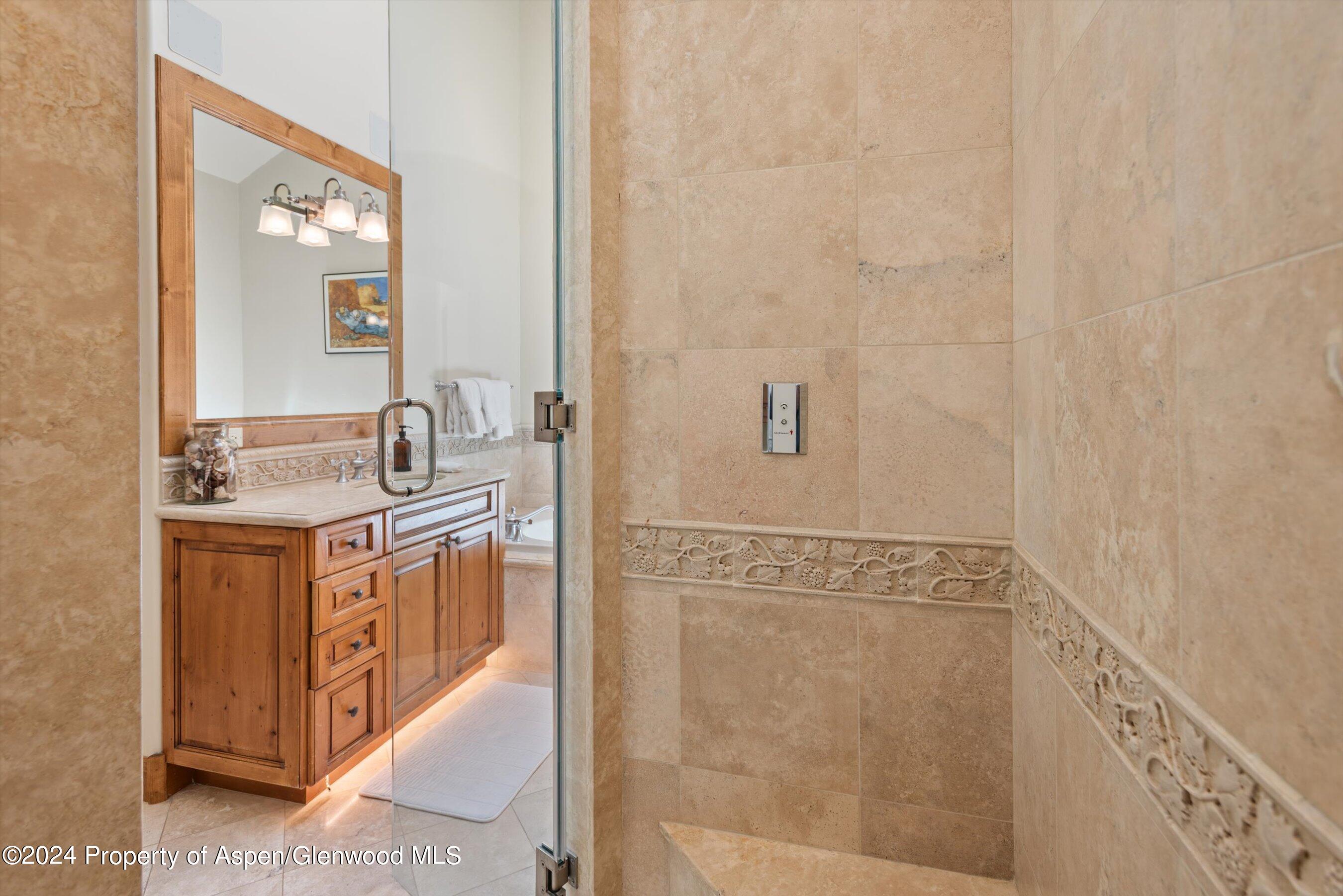 1530 Silver King Drive Property Photo 19