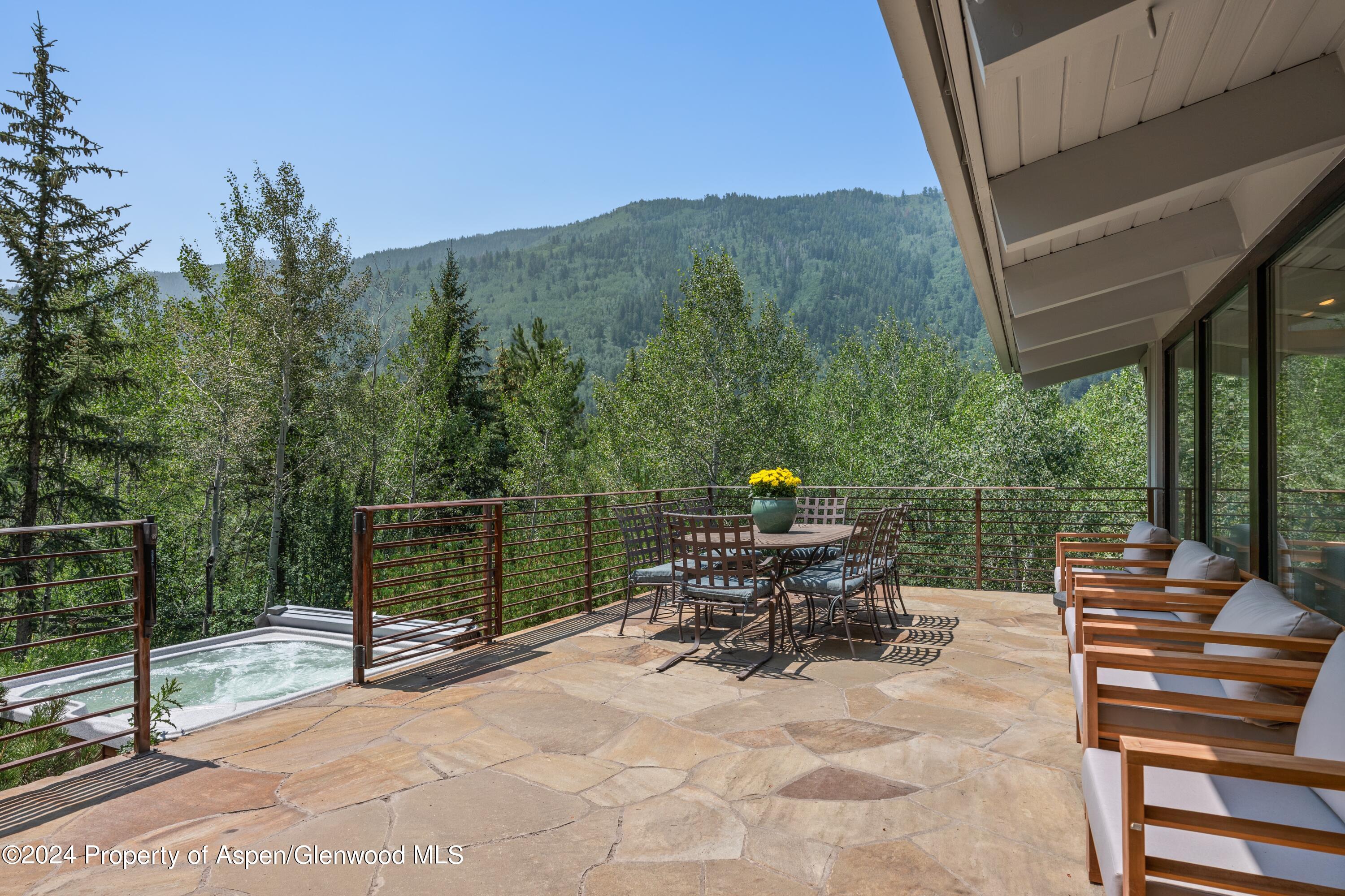 154 E Lupine Drive Property Photo 28
