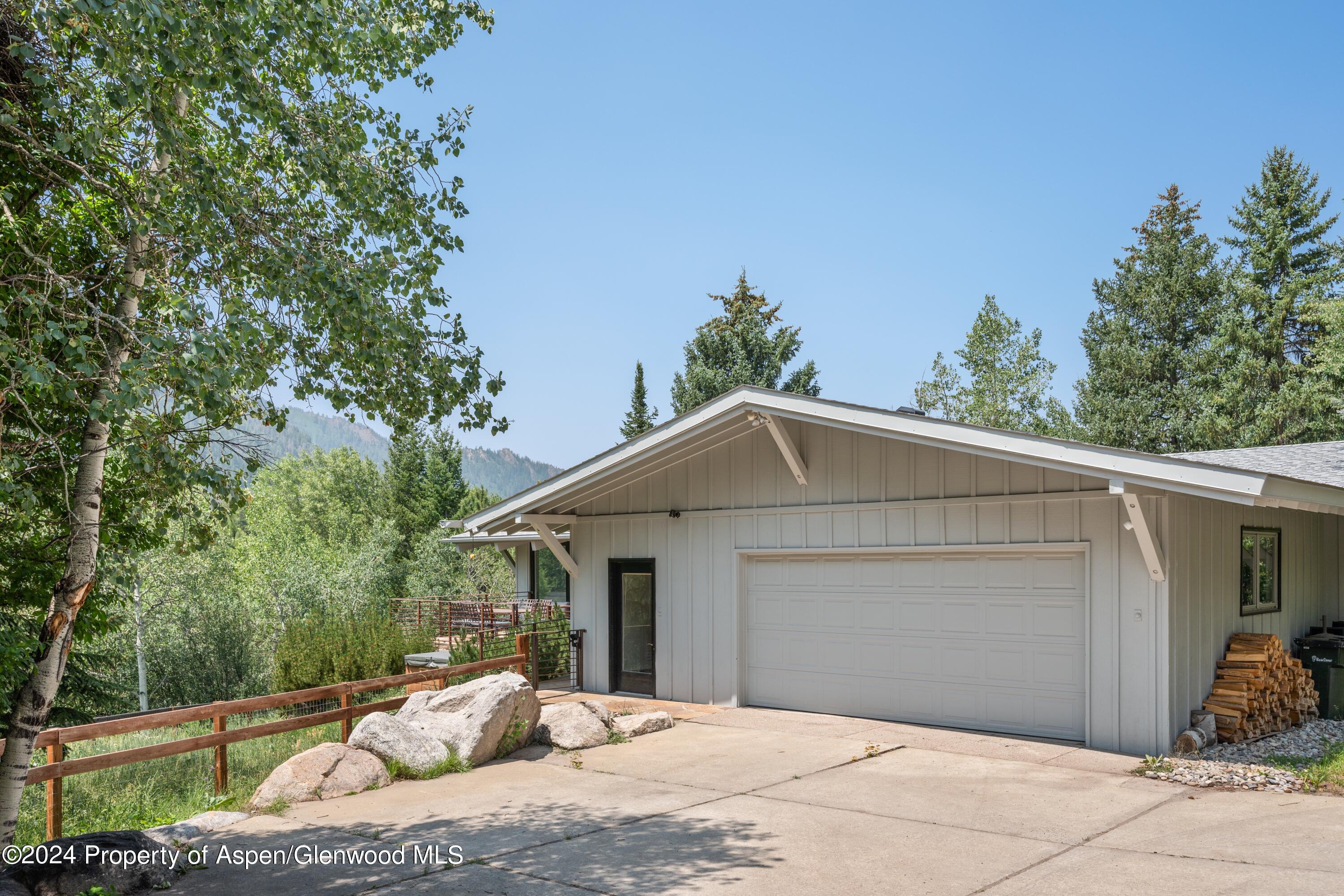 154 E Lupine Drive Property Photo 29