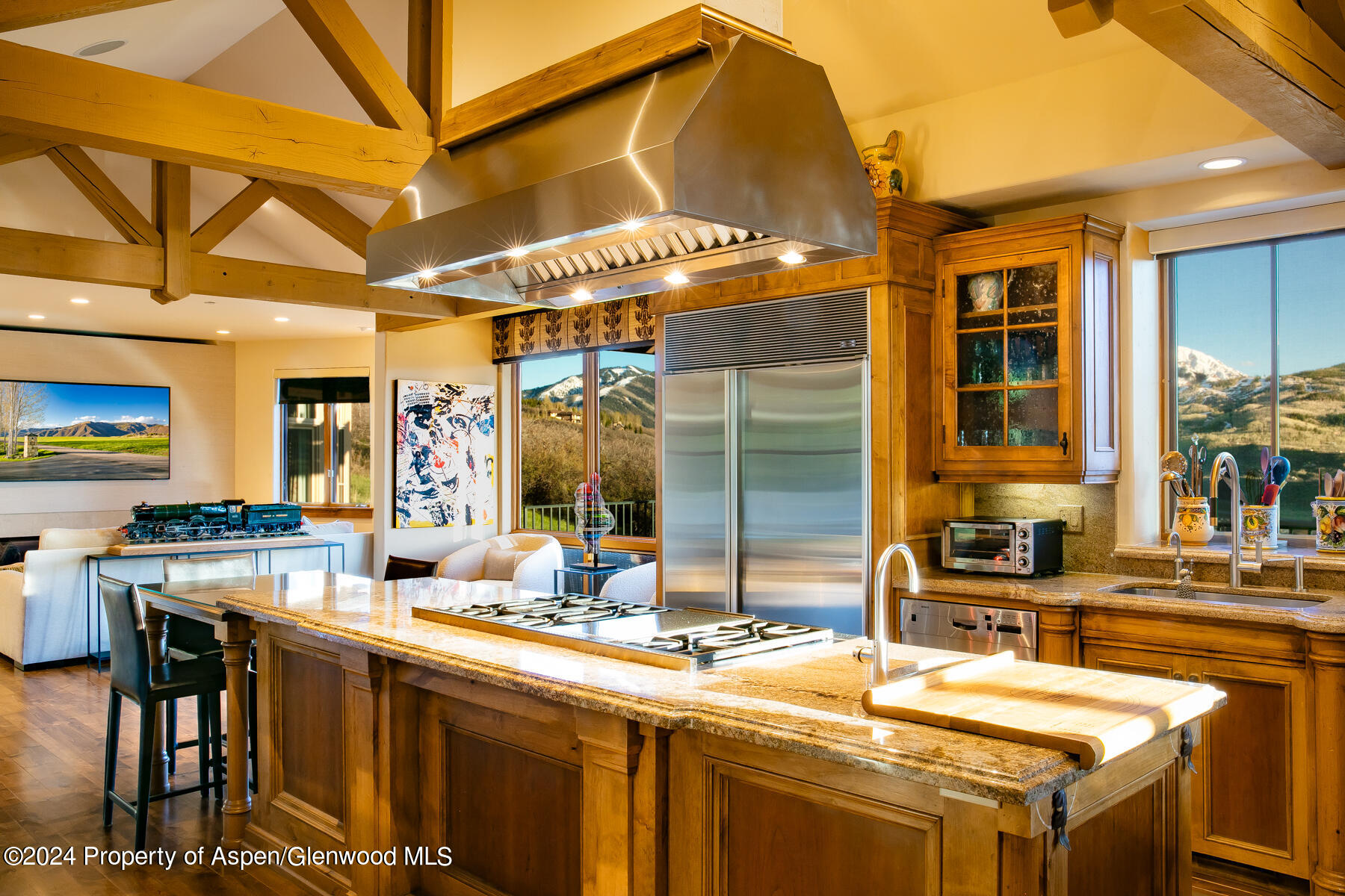 200 Stewart Drive Property Photo 8