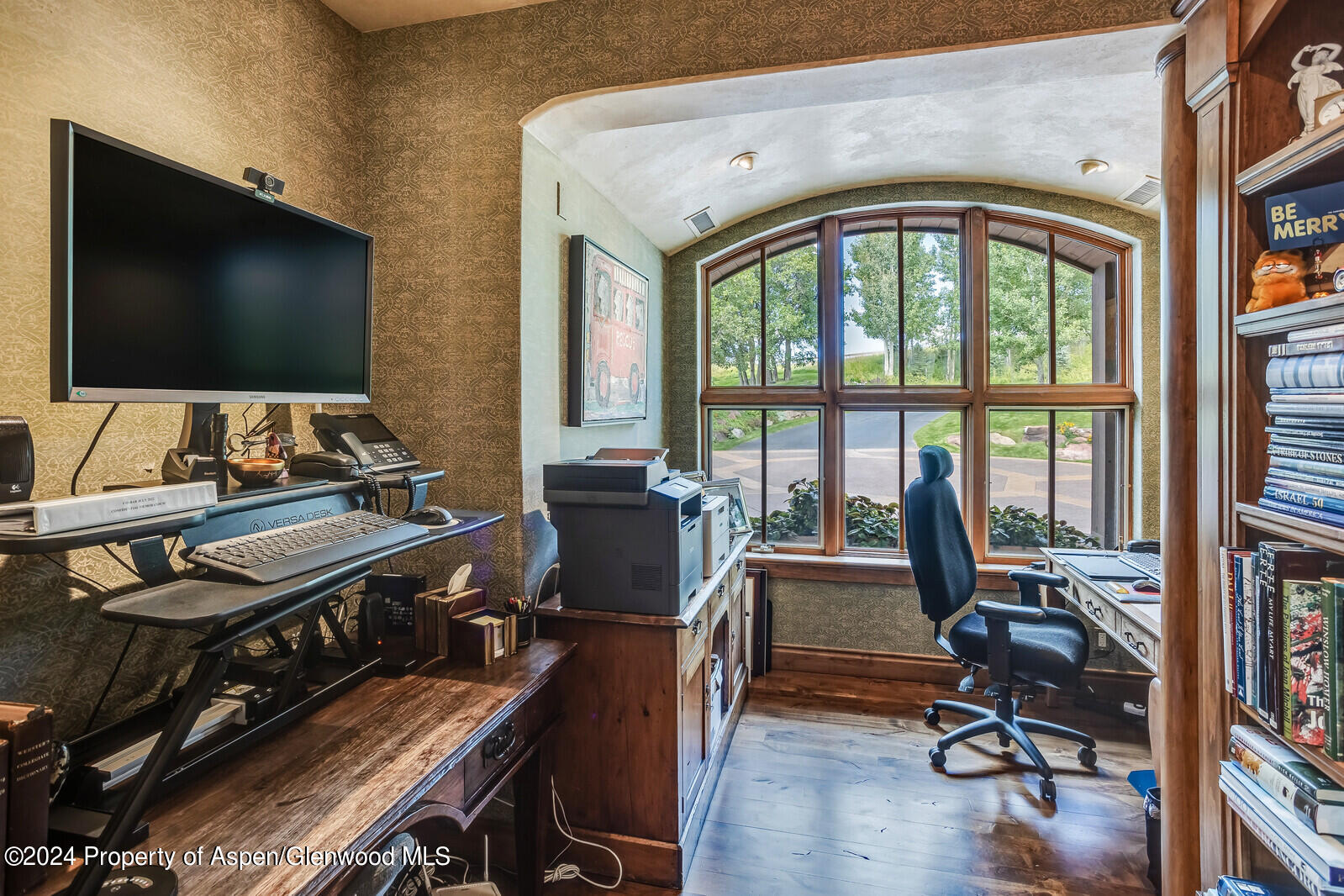 200 Stewart Drive Property Photo 18
