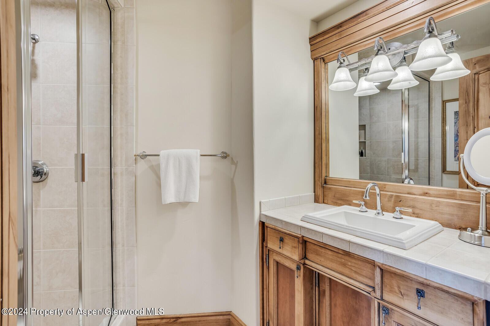 200 Stewart Drive Property Photo 23