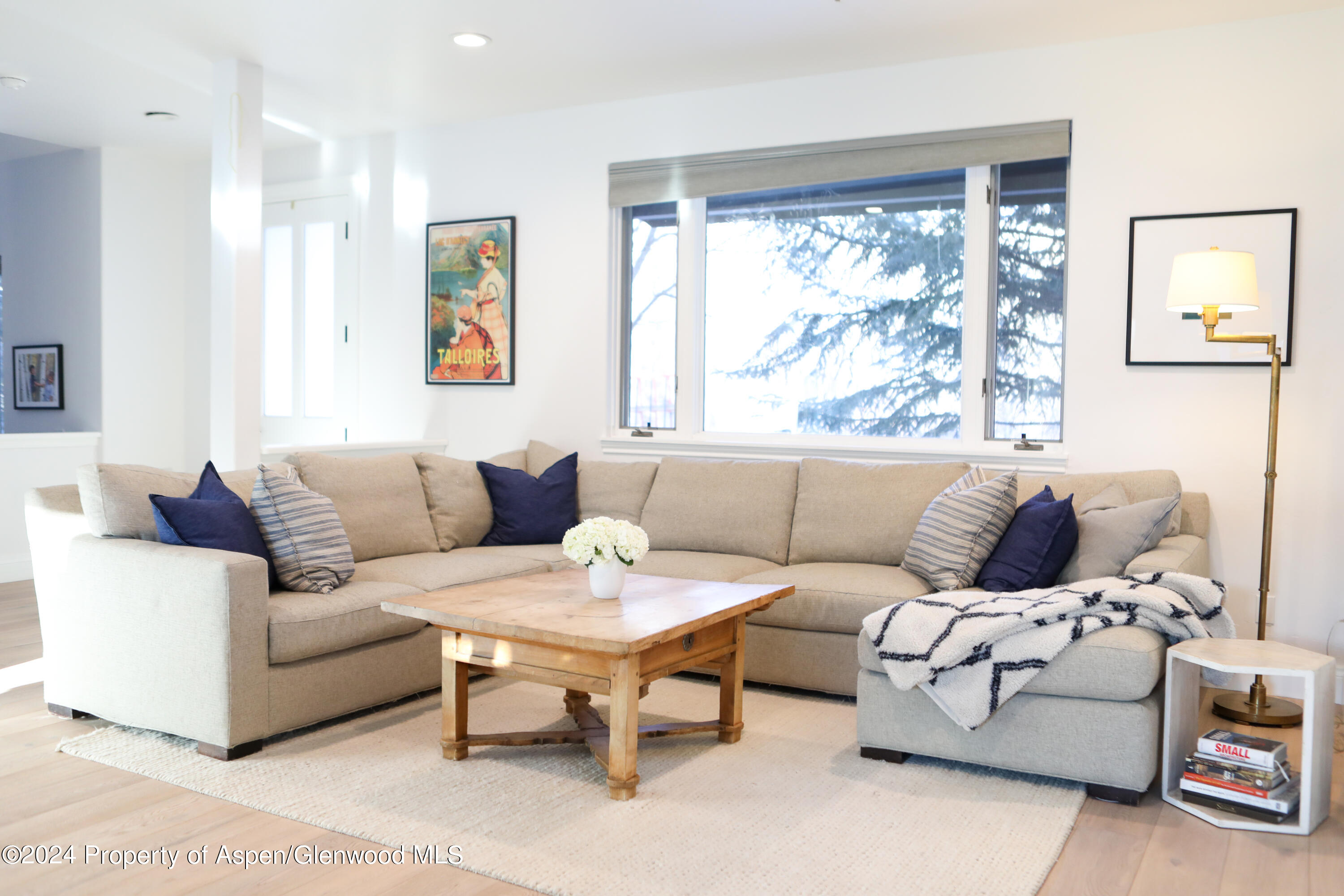 364 Summerset Lane Property Photo 17
