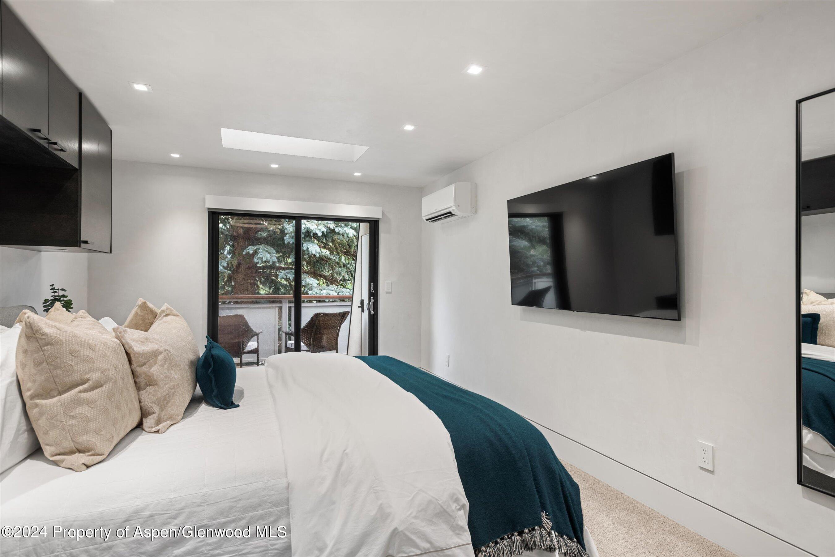 100 E Dean Street 3a Property Photo 13