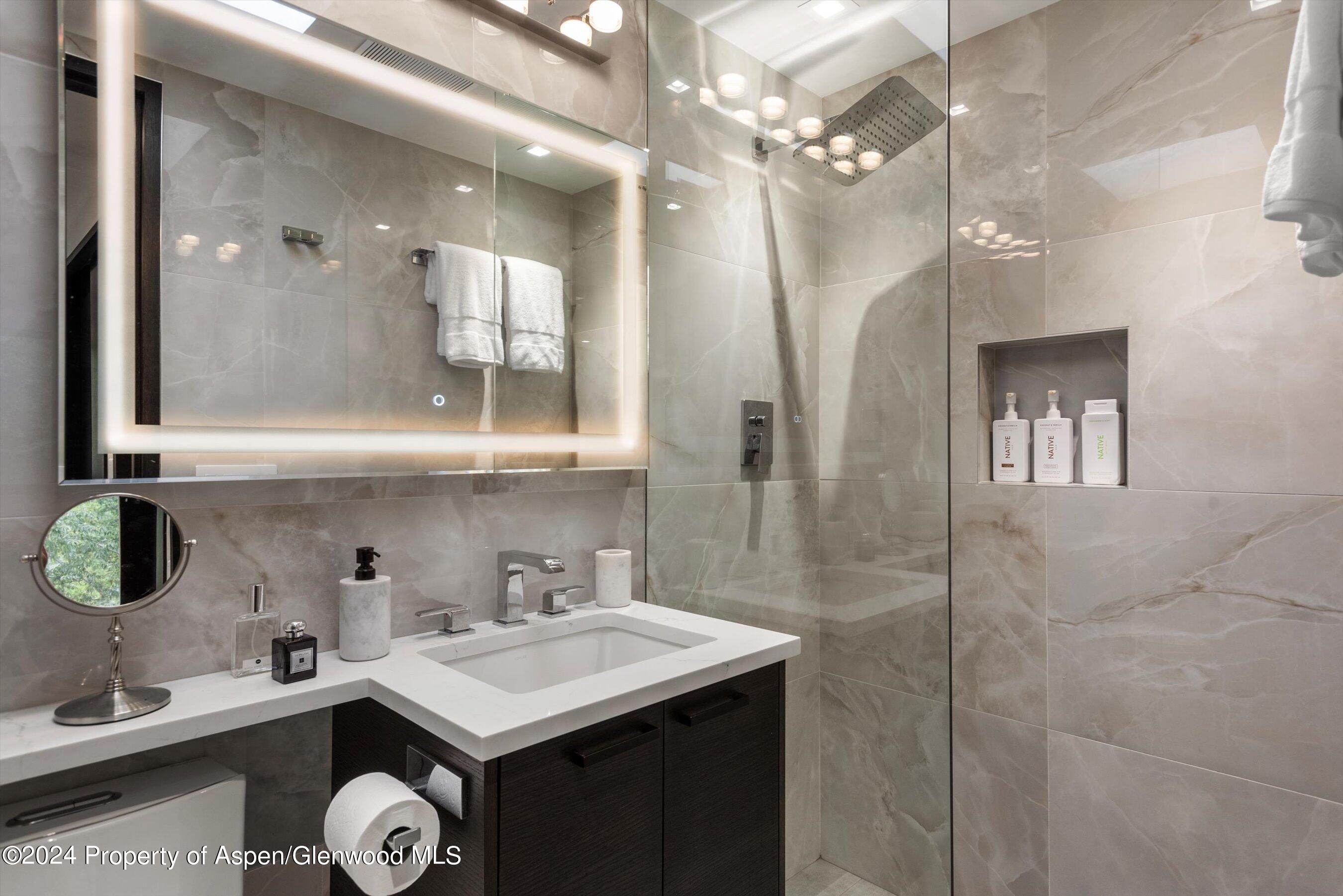 100 E Dean Street 3a Property Photo 16