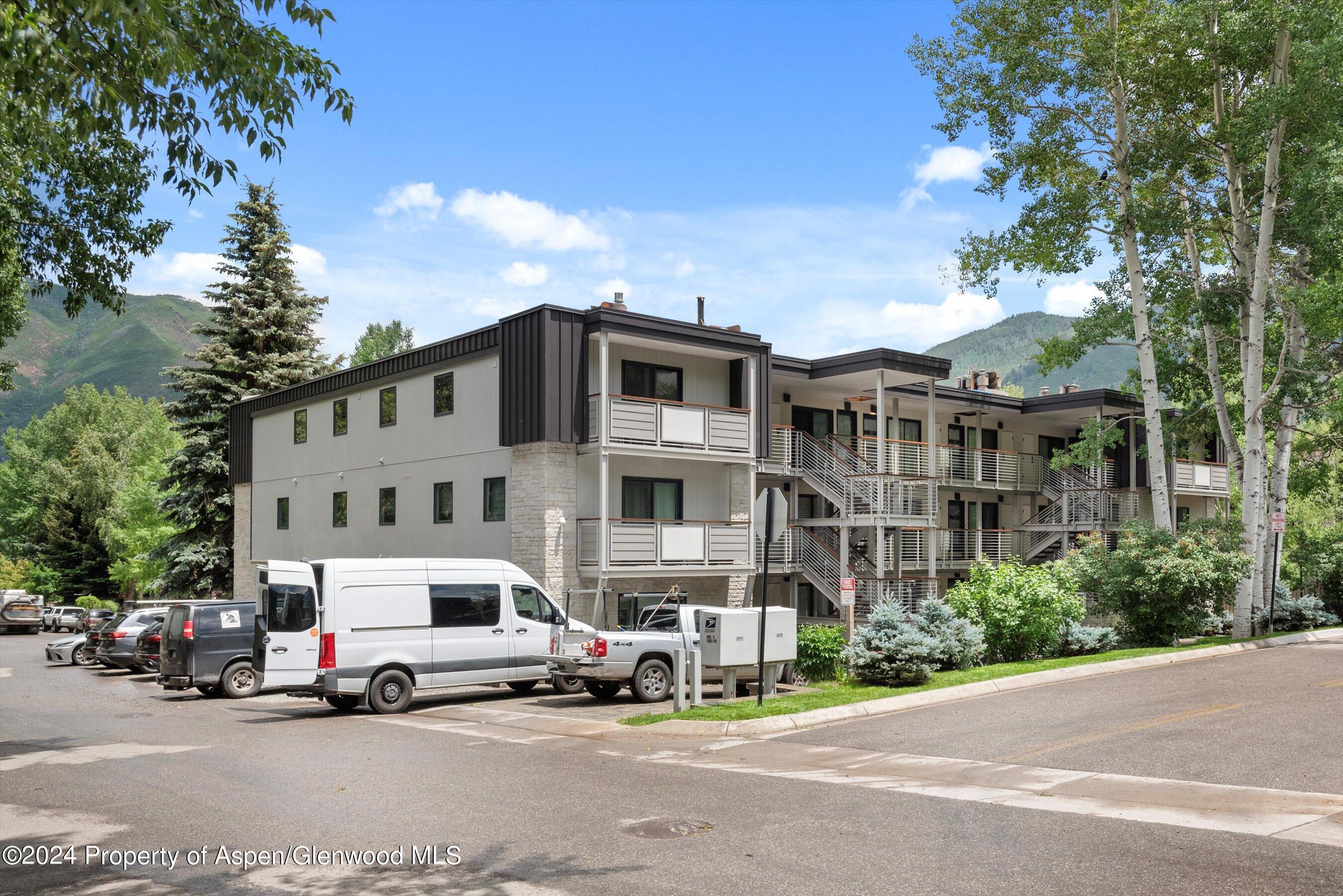 100 E Dean Street 3a Property Photo 25
