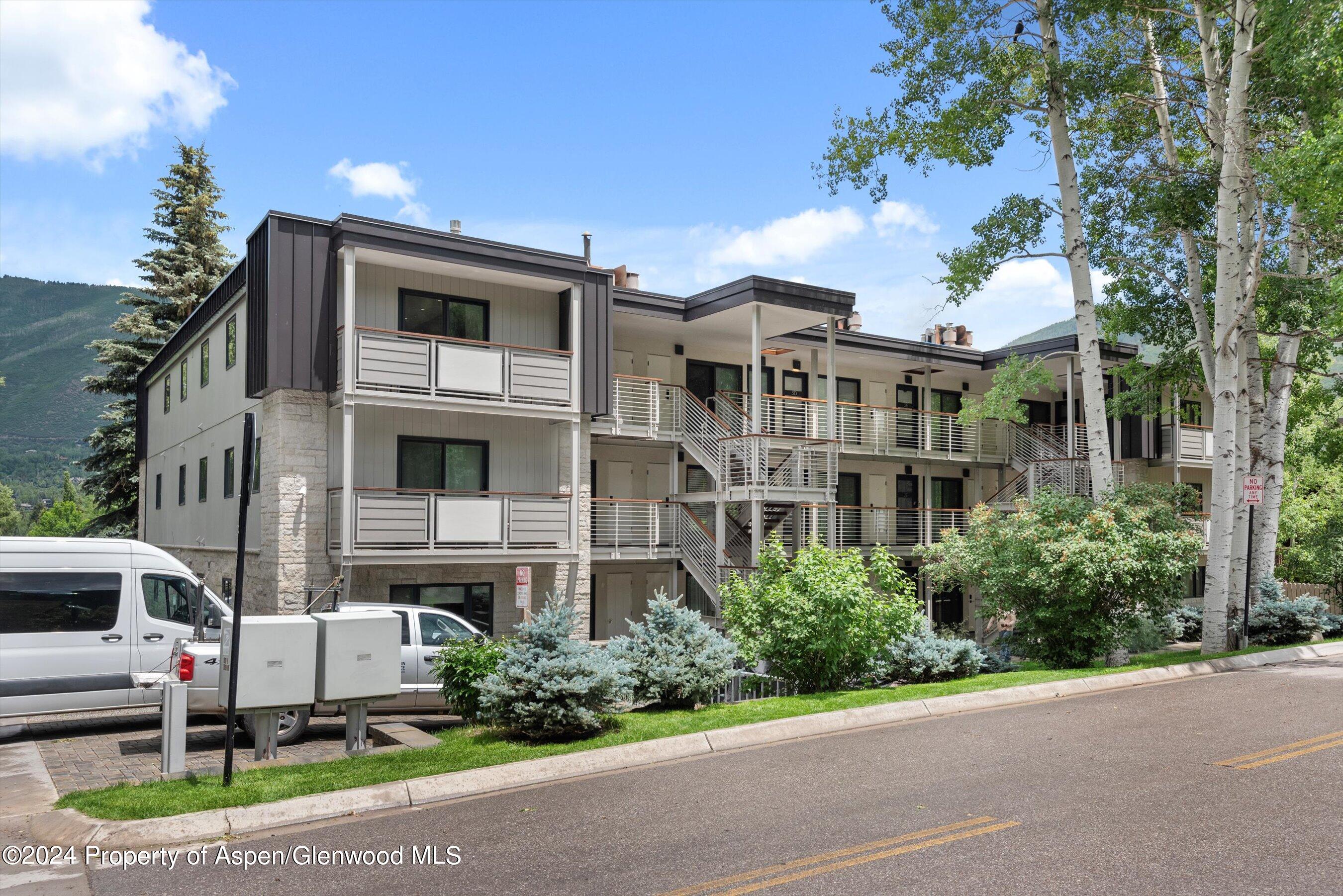 100 E Dean Street 3a Property Photo 26