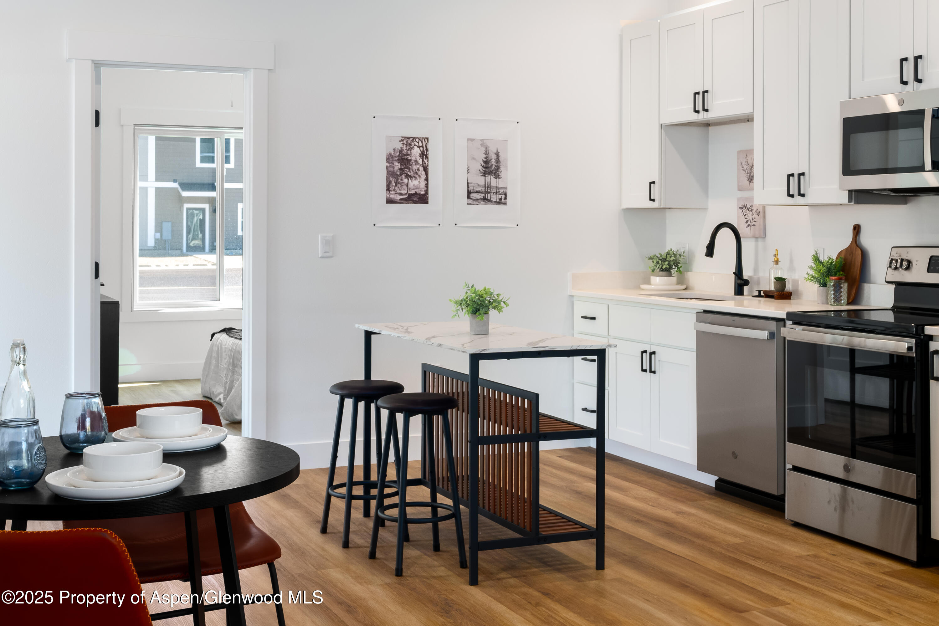 775 Russell Street Property Photo 13
