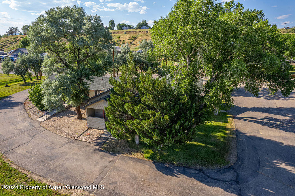 1135 E Highway 40 Property Photo 42