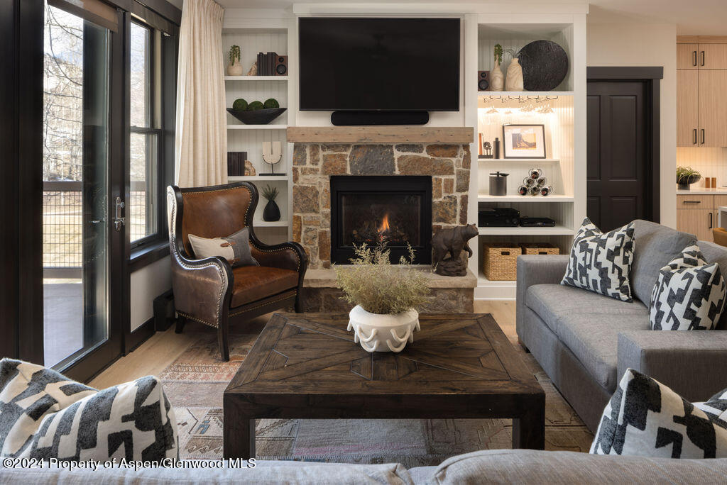 0239 Snowmass Club Circle, 112 Property Photo 9