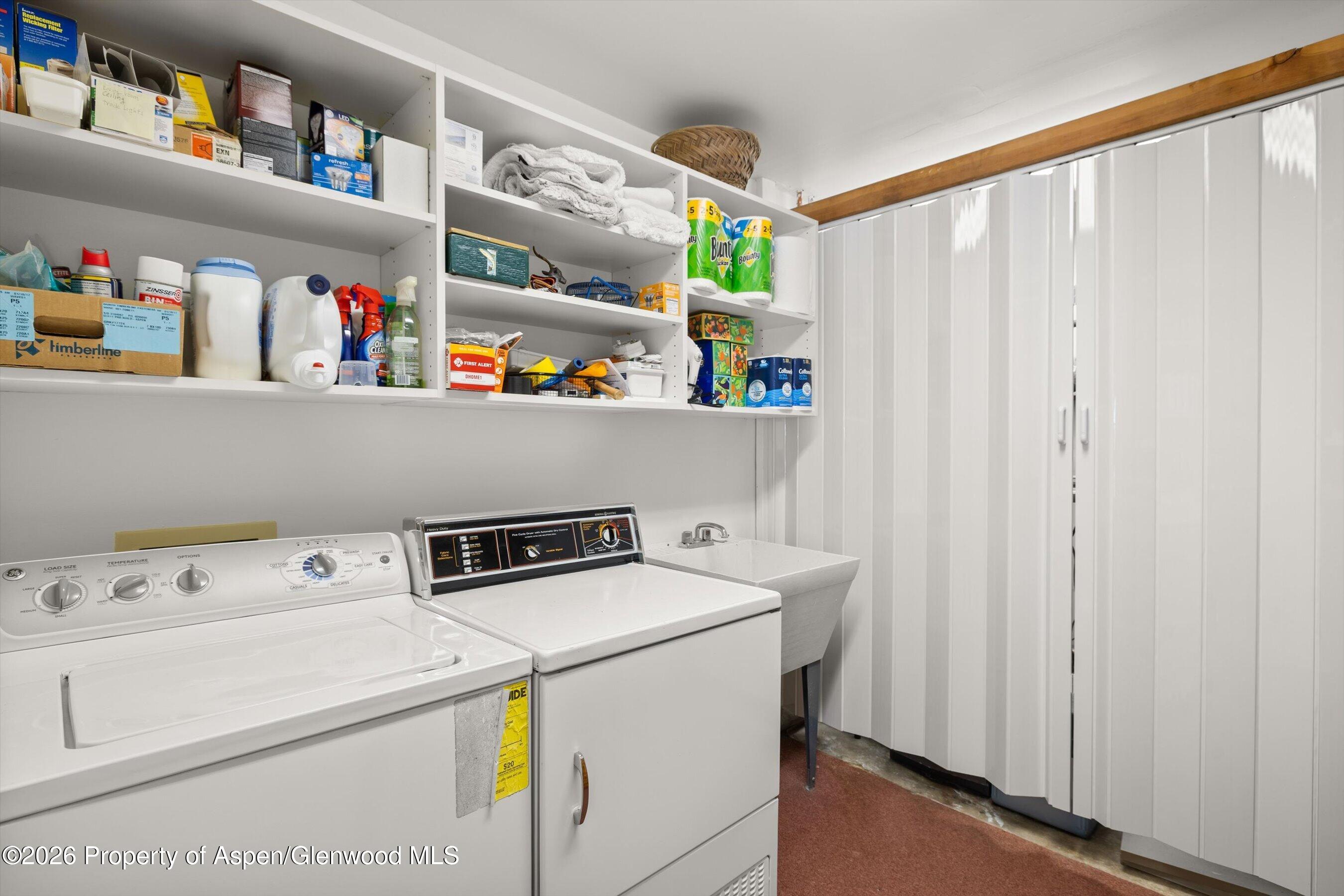 1006 E Hyman Avenue B Property Photo 24