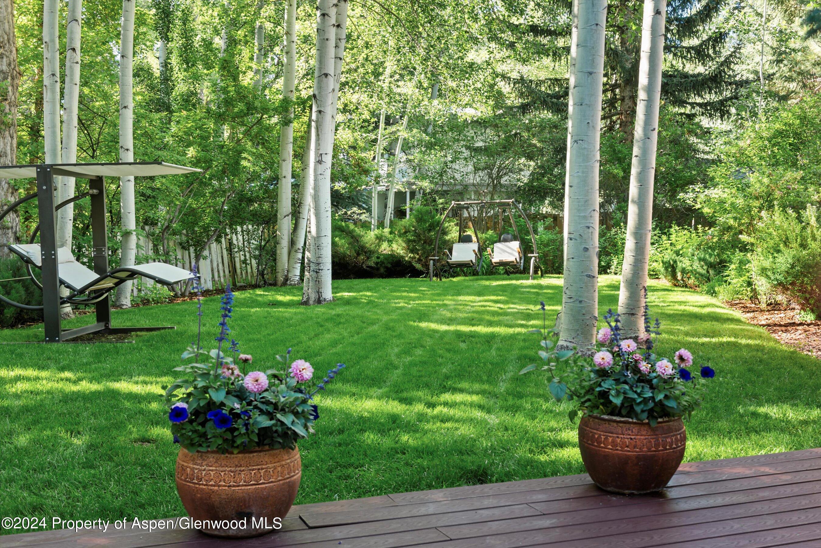 1210 Snowbunny Lane Property Photo 13