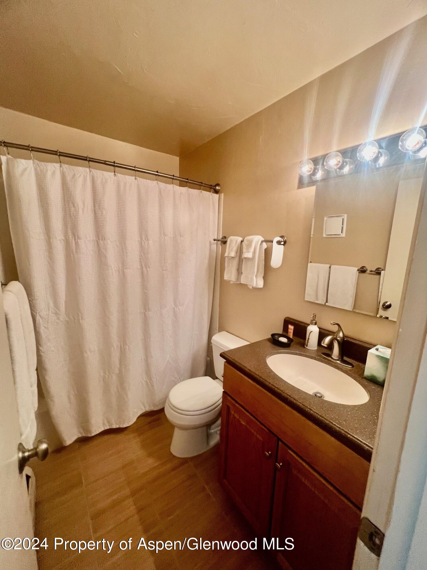 210 E Cooper Avenue 2d Property Photo 16