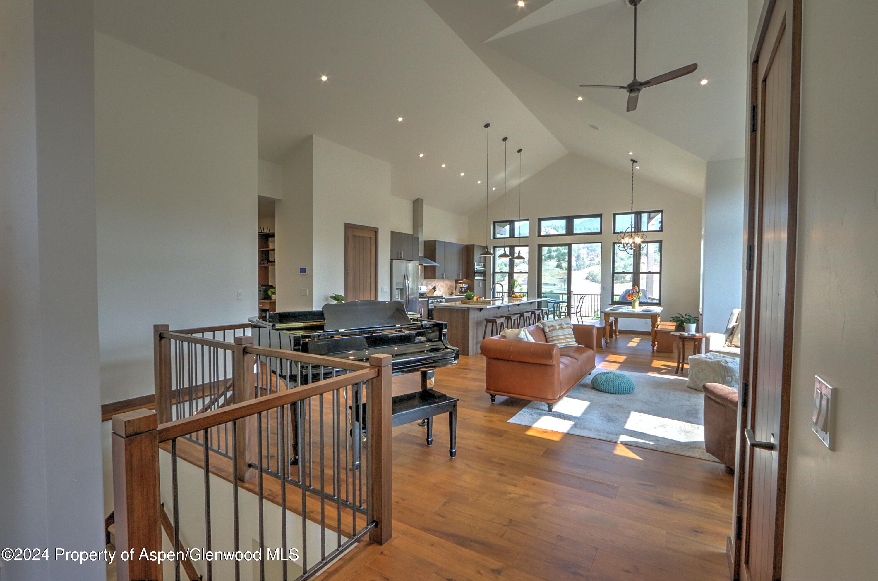 10 Stag Court Property Photo 4