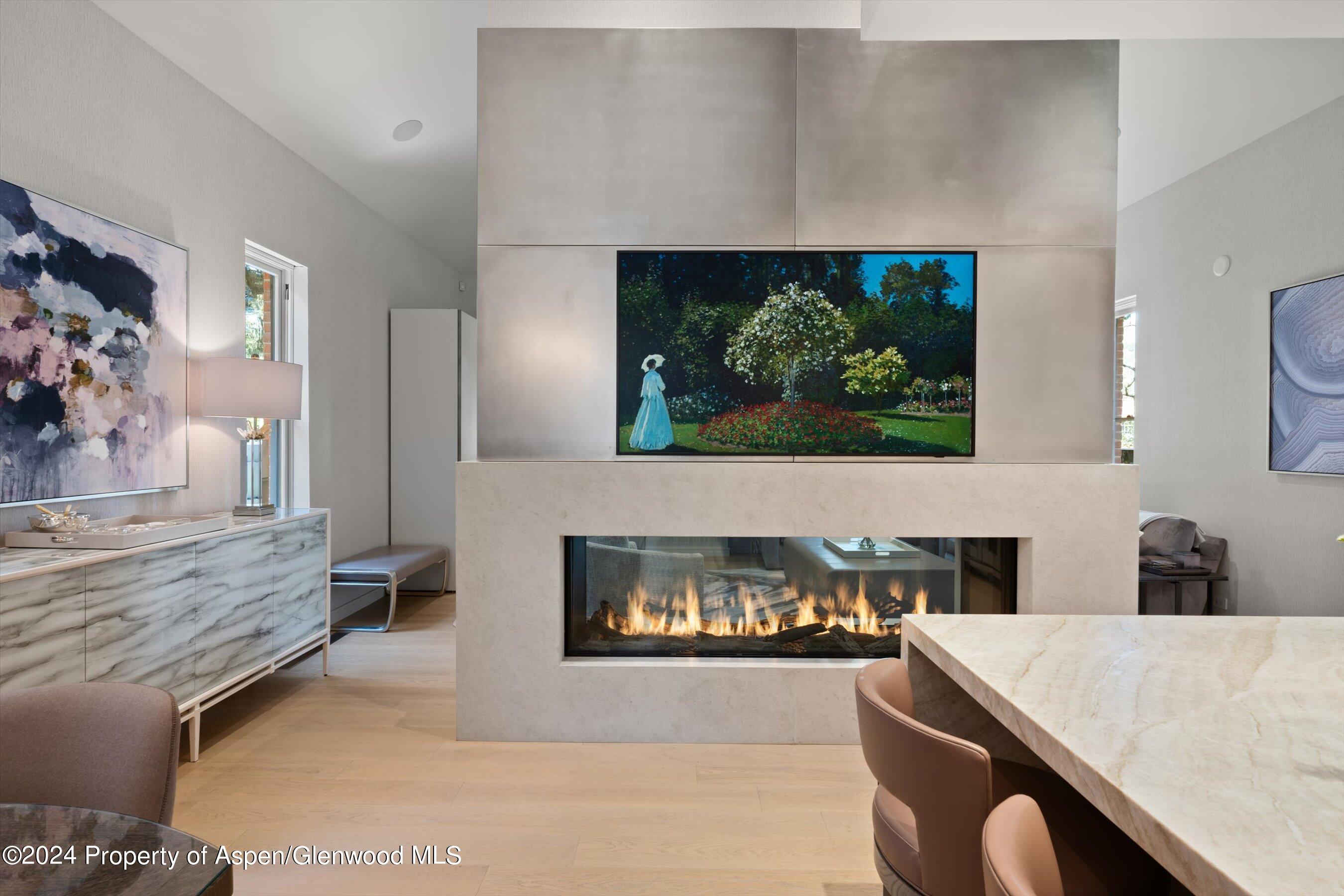 105 E Hallam Street Property Photo 10
