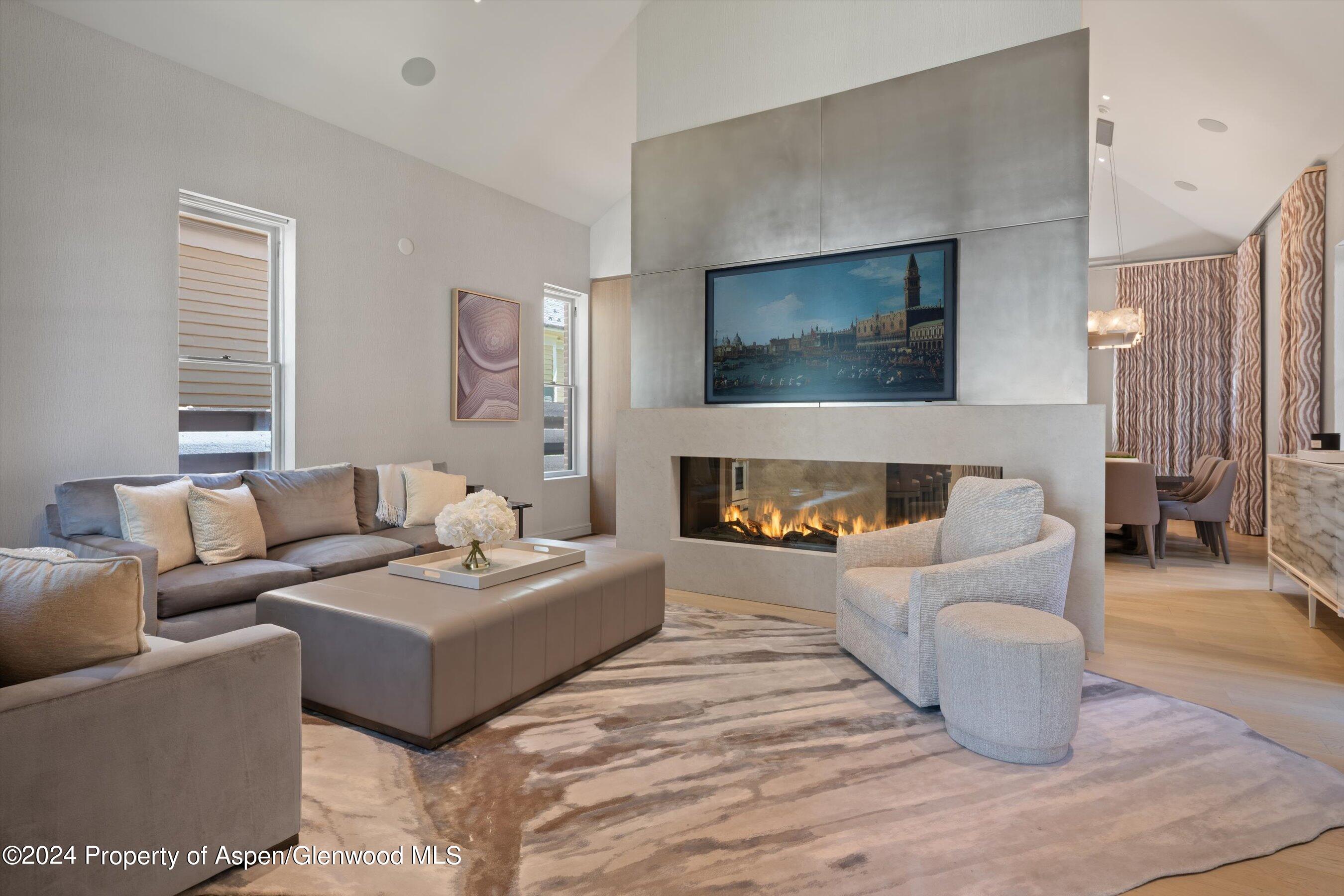 105 E Hallam Street Property Photo 11