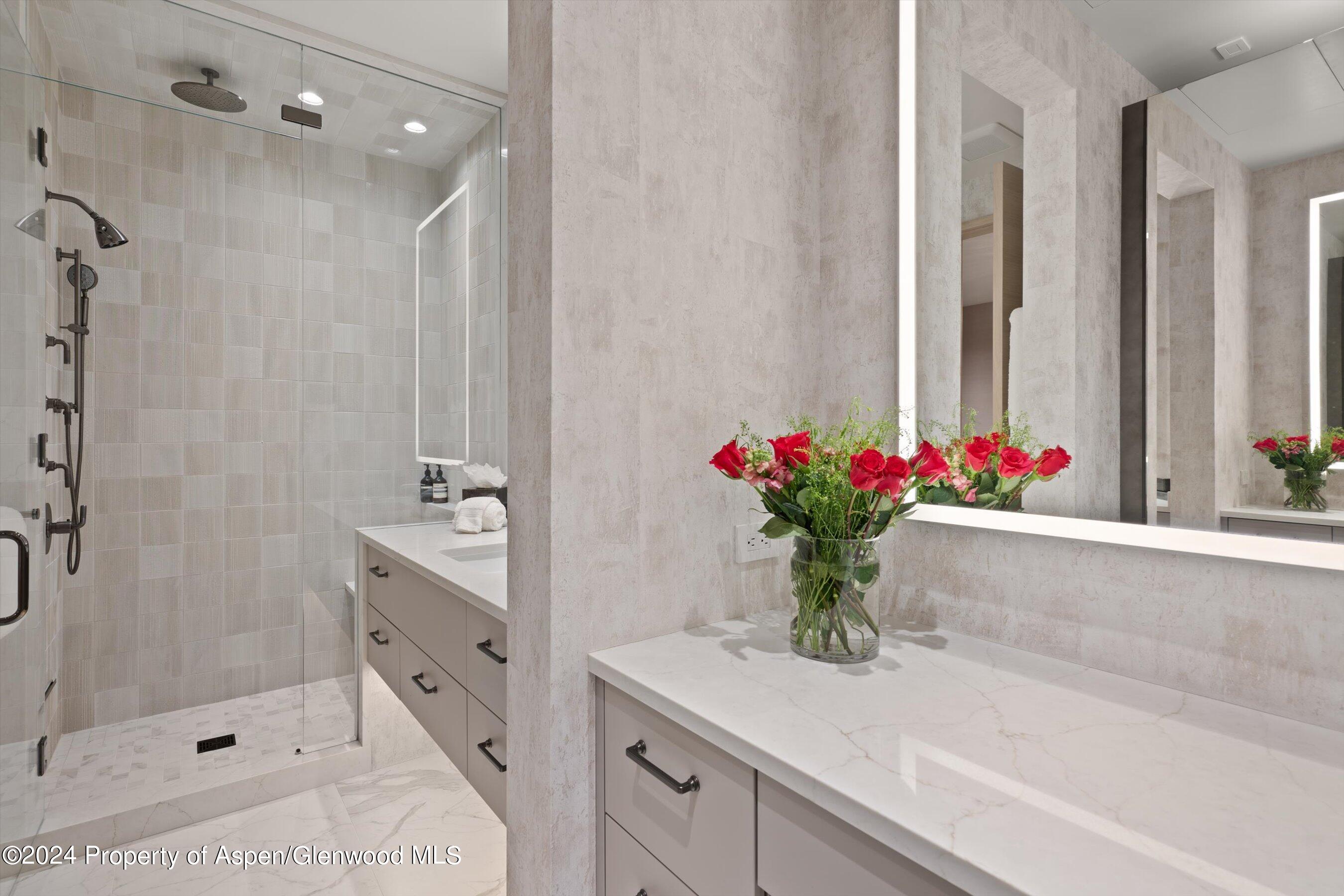 105 E Hallam Street Property Photo 30
