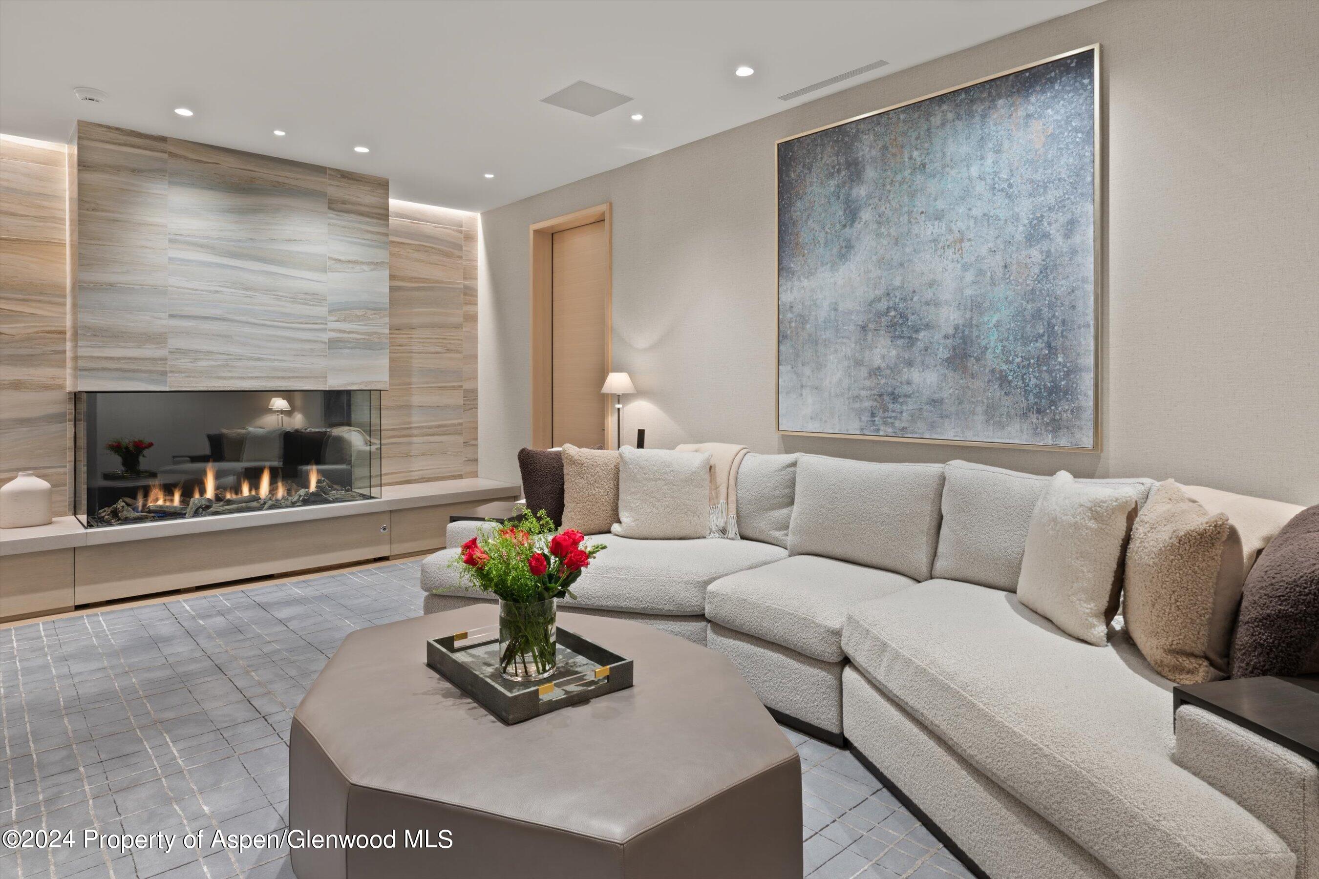 105 E Hallam Street Property Photo 32
