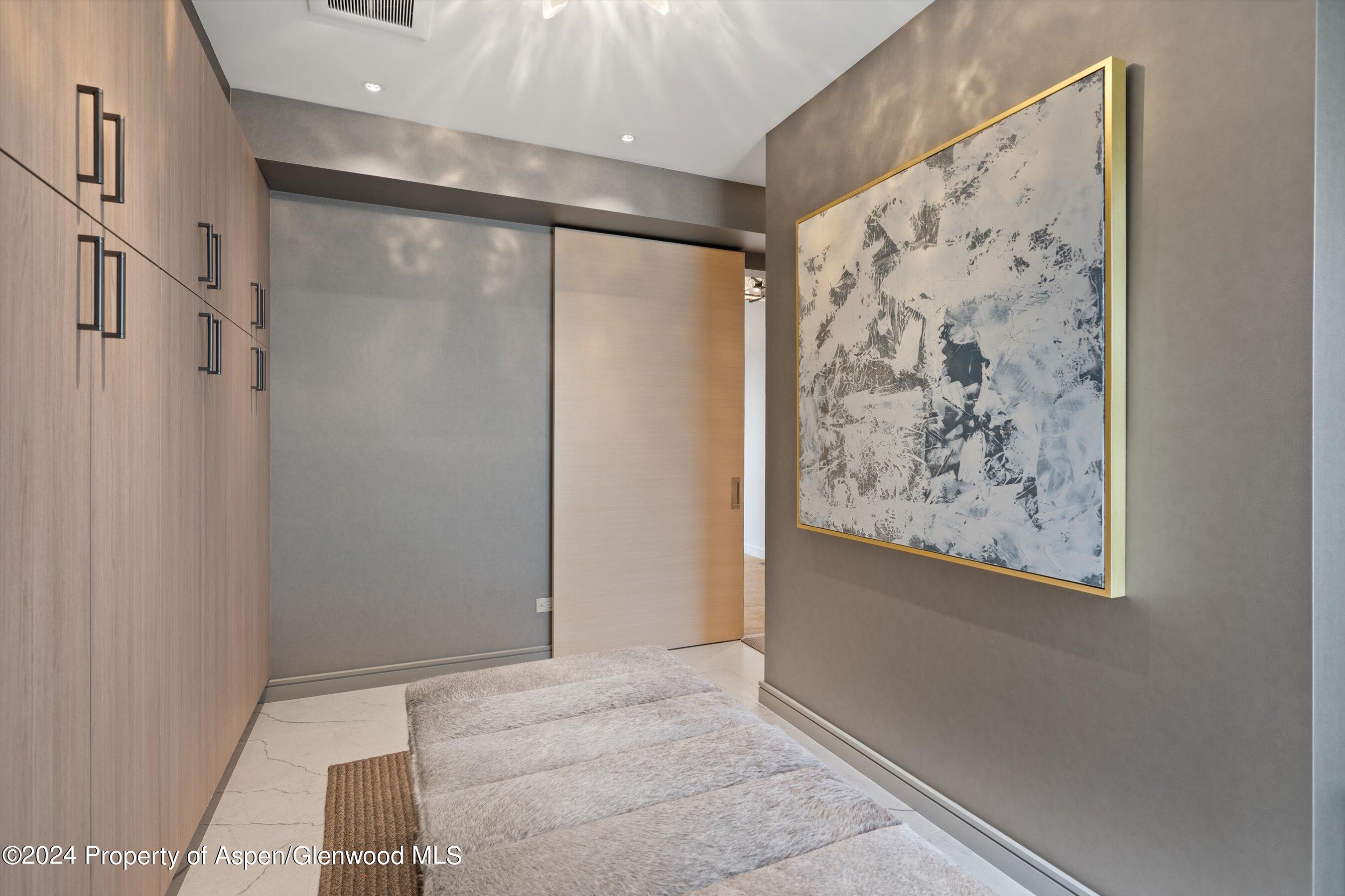 105 E Hallam Street Property Photo 41
