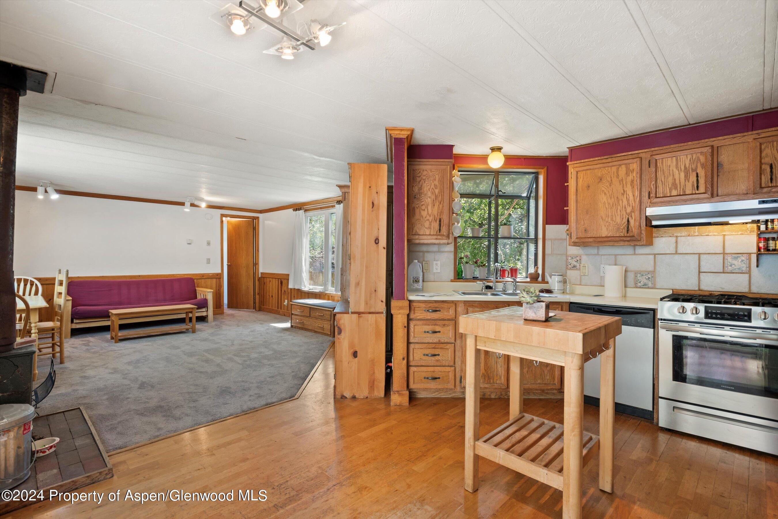 40 Aspen Village Road Property Photo 1
