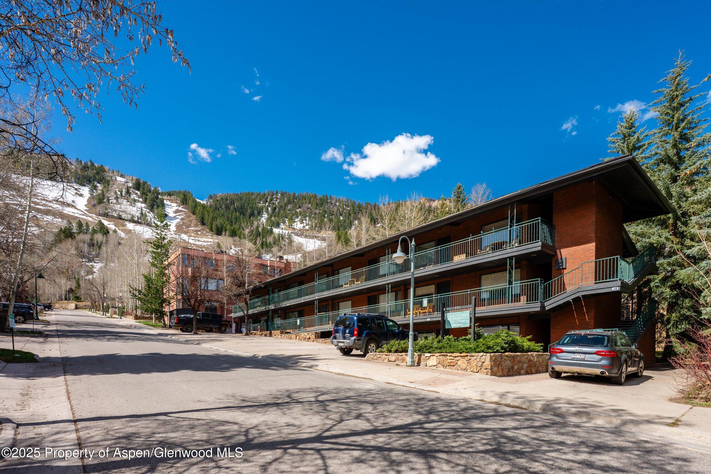 731 S Mill Street, 2c Property Photo 16