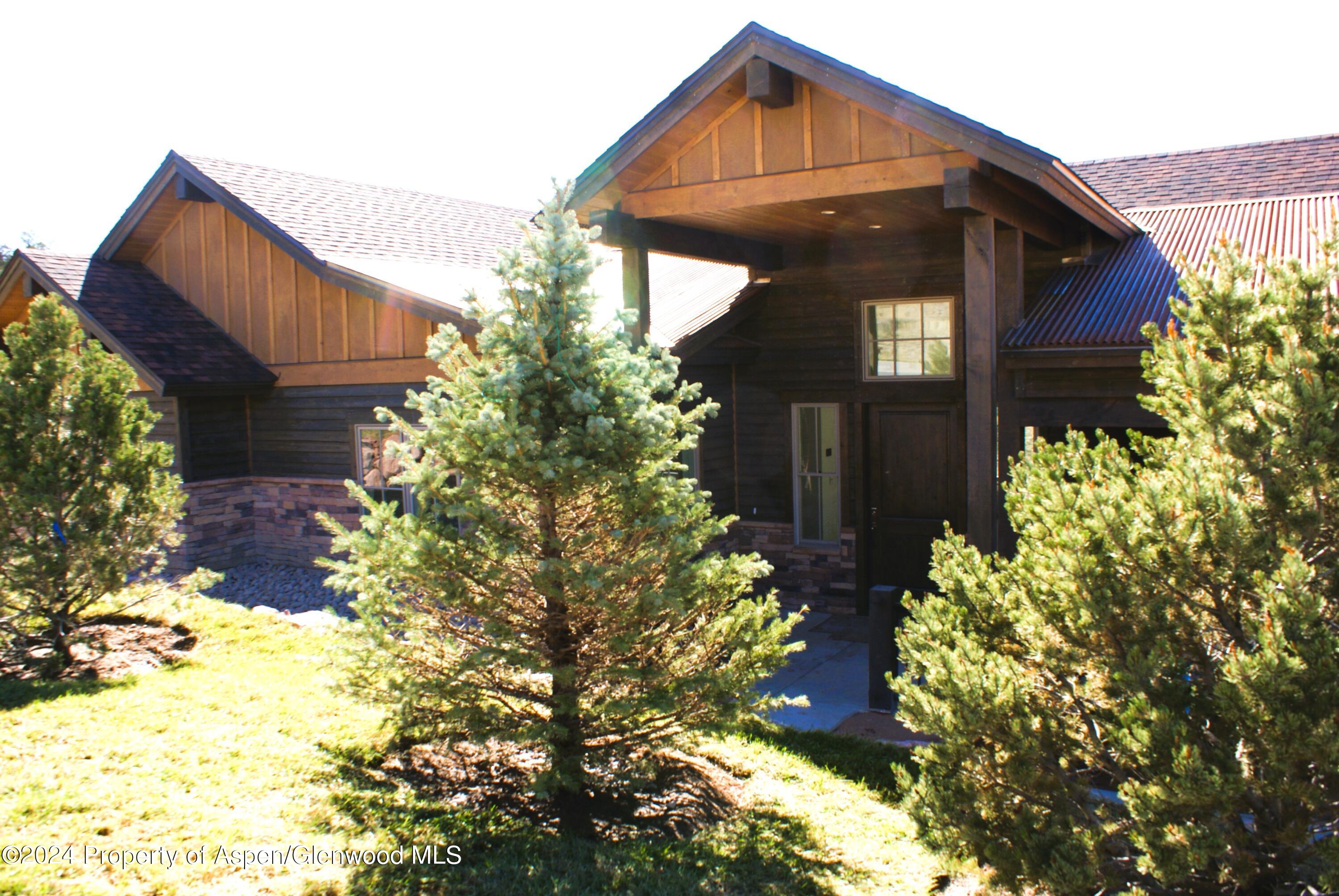 420 Deer Valley Drive Property Photo 1