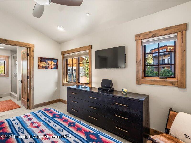 111 Juniper Trail Property Photo 24