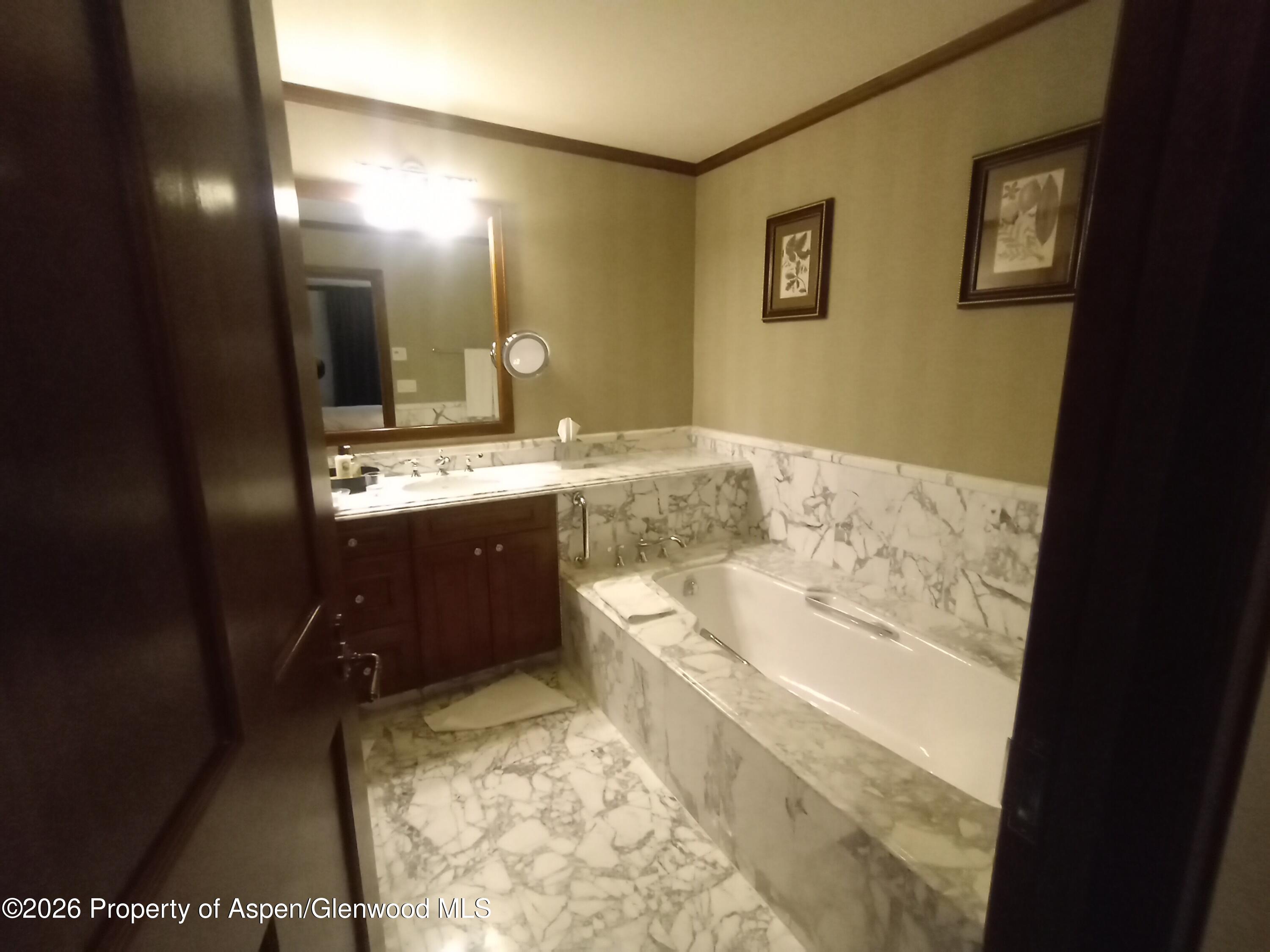 0075 Prospector Road Unit 8404 Winter Interest #5 Property Photo 40