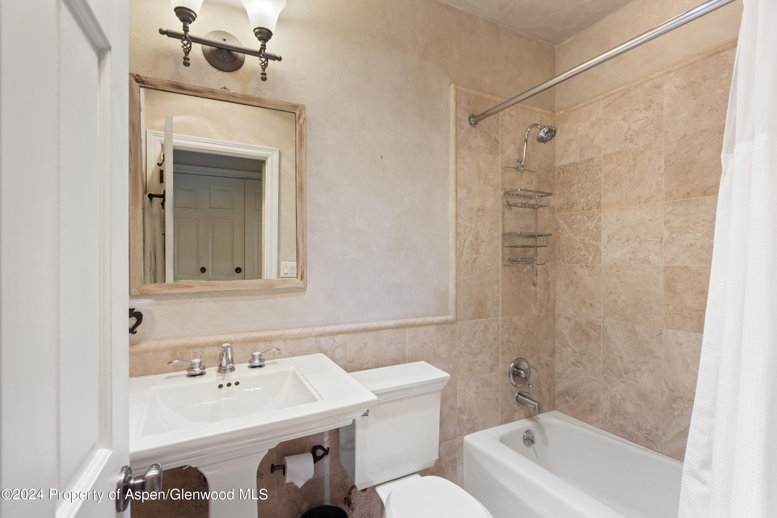 725 E Durant Avenue, Unit 19 Property Photo 14