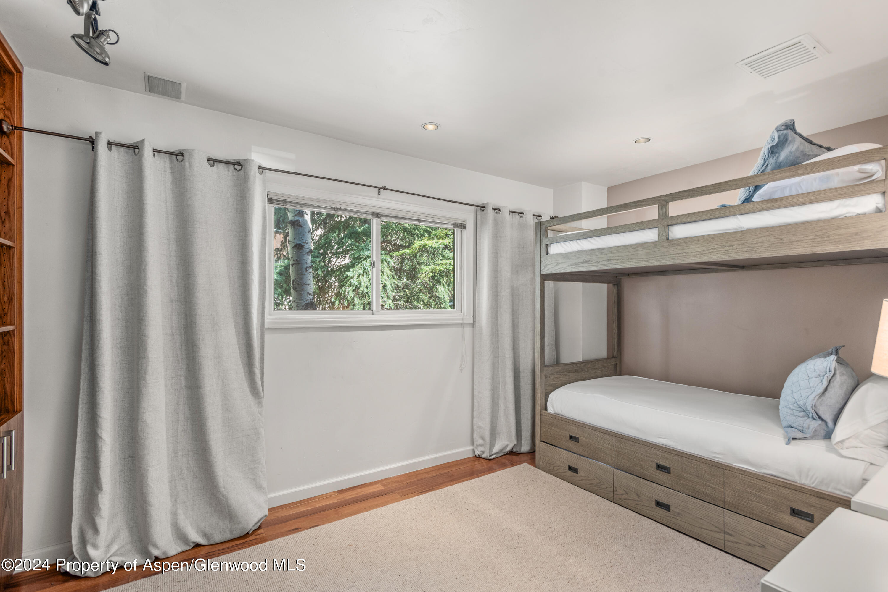 124 E Durant Avenue, Unit 1 Property Photo 11