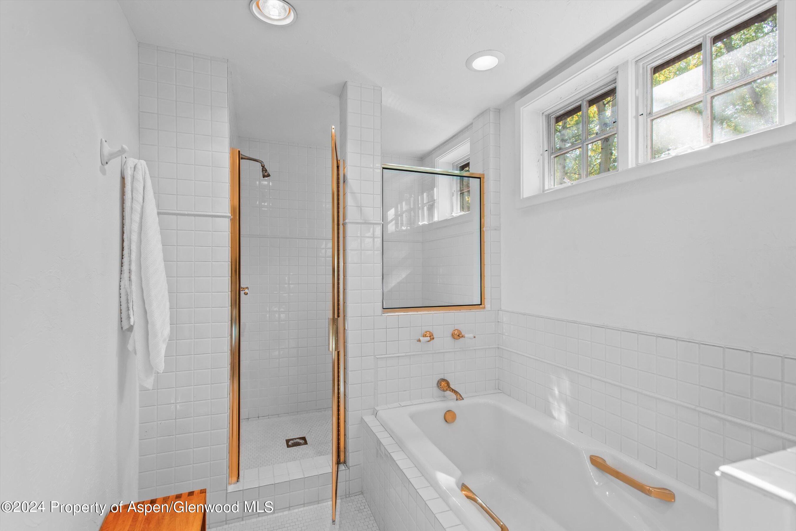 66 Alpine Court Property Photo 28