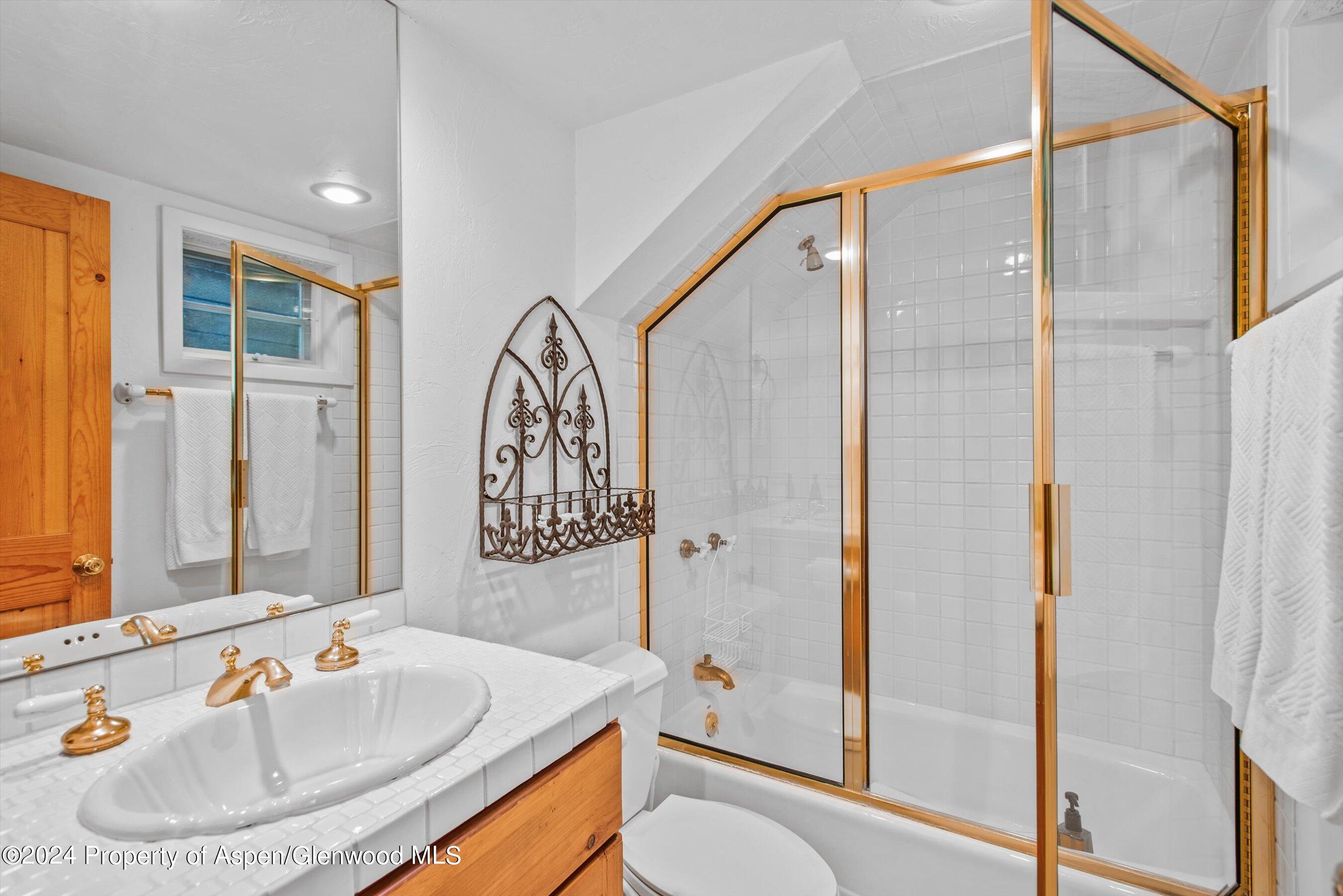 66 Alpine Court Property Photo 32