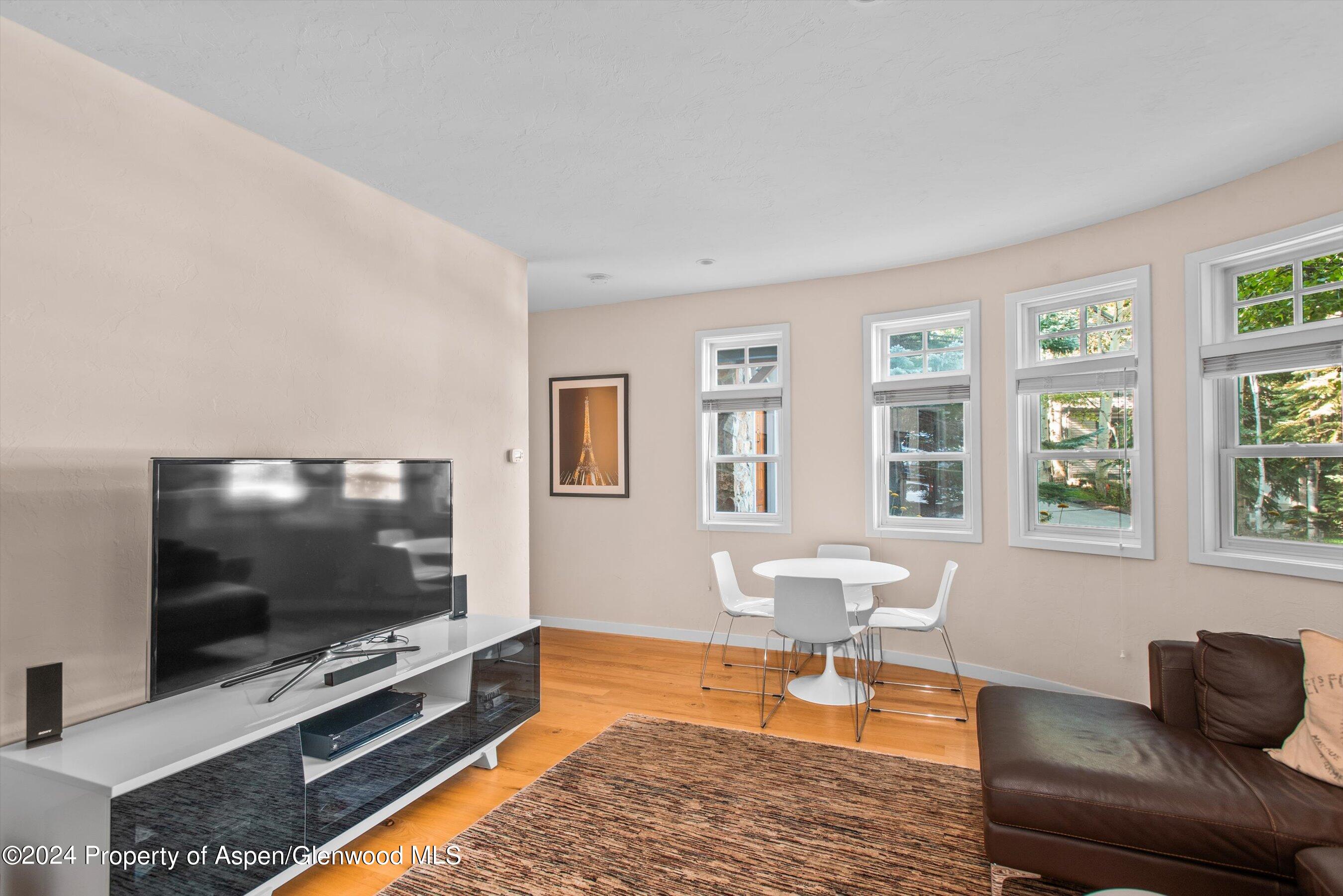 66 Alpine Court Property Photo 38