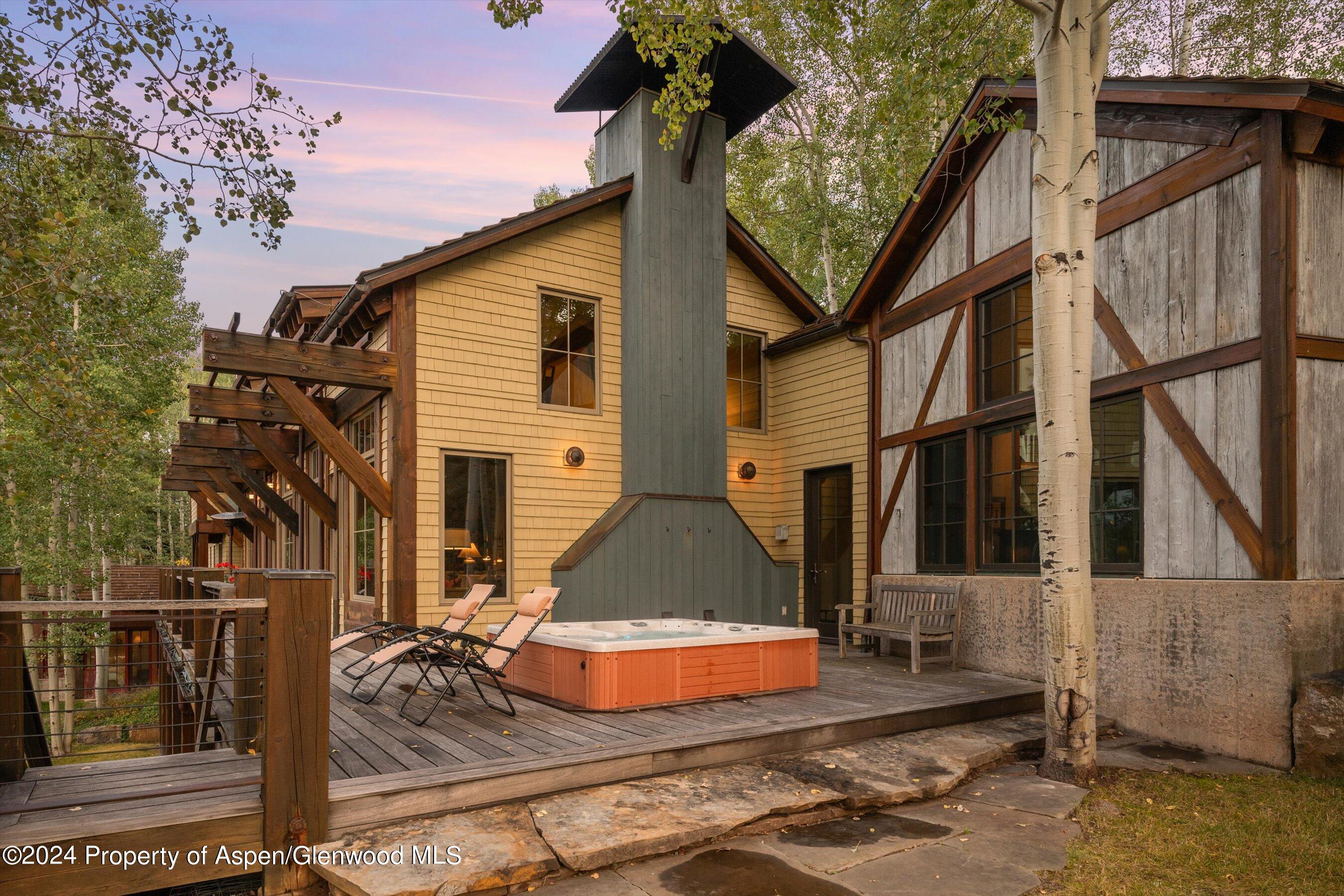 1021 Two Creeks Drive Property Photo 47