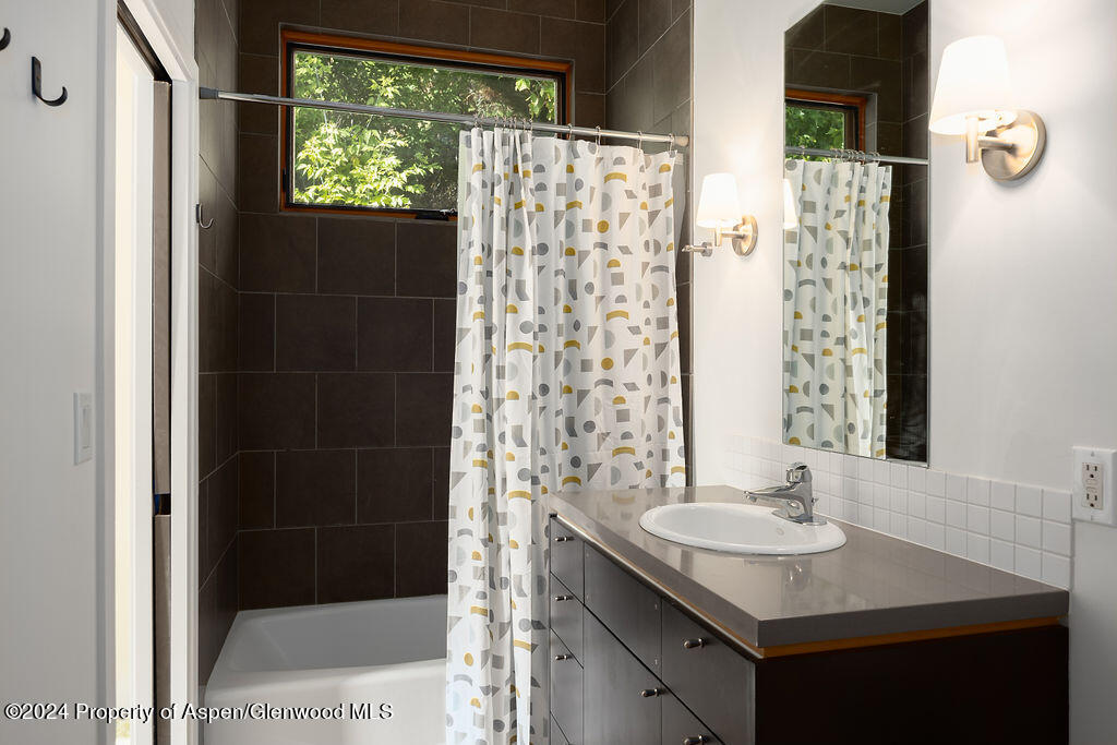 200 E Homestead Drive Property Photo 15
