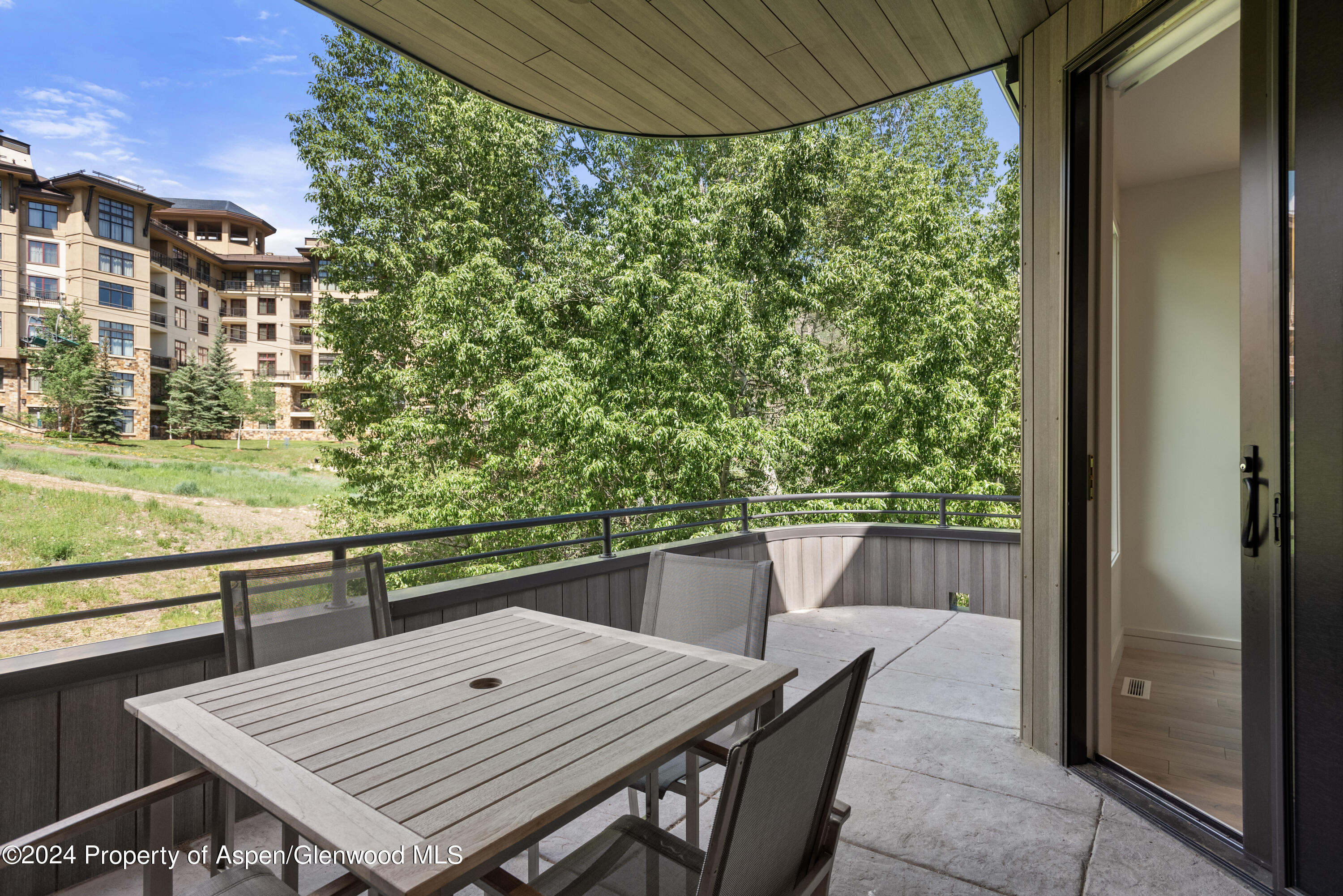 381 Ridge Road, C4 Property Photo 14