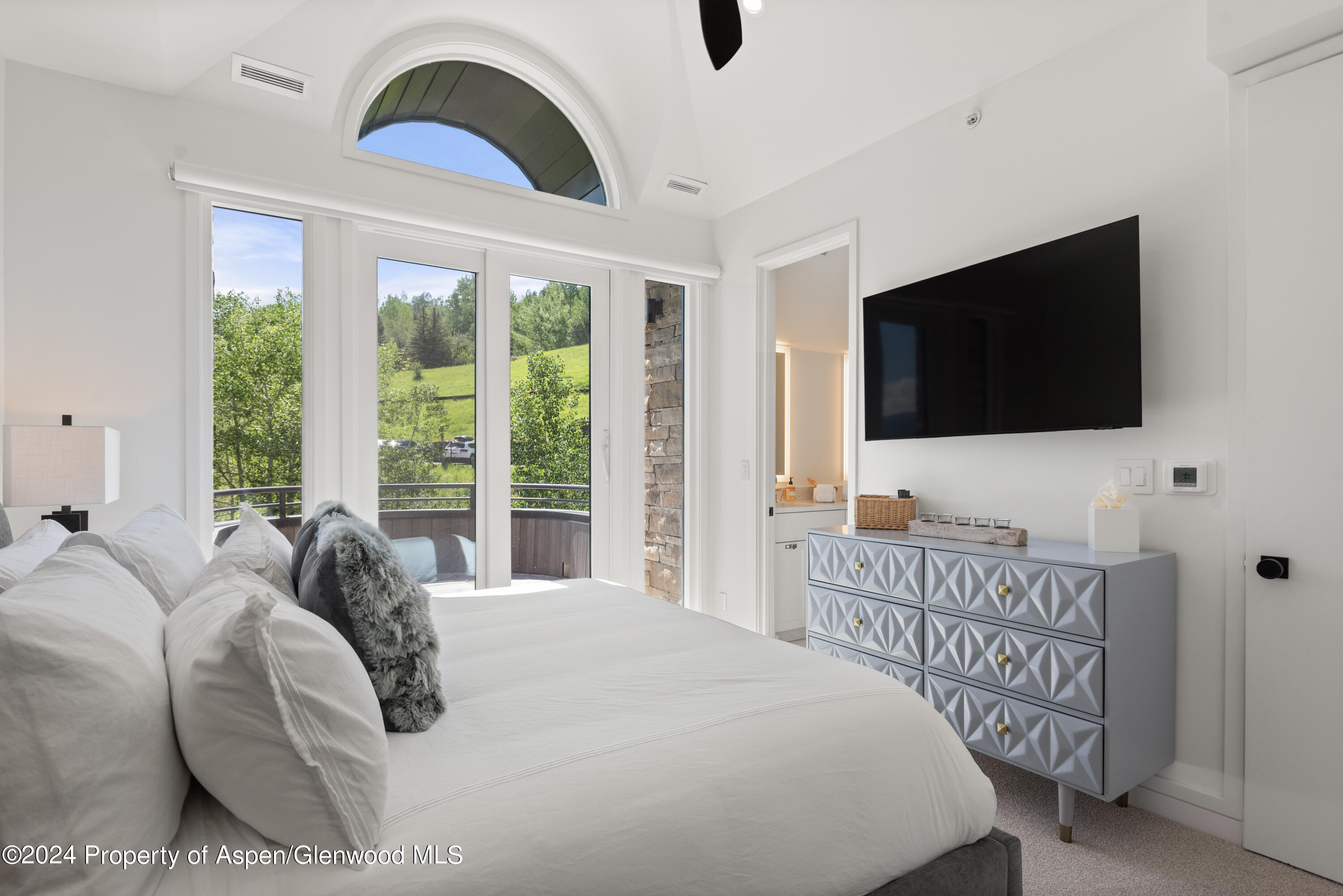 381 Ridge Road, C4 Property Photo 25