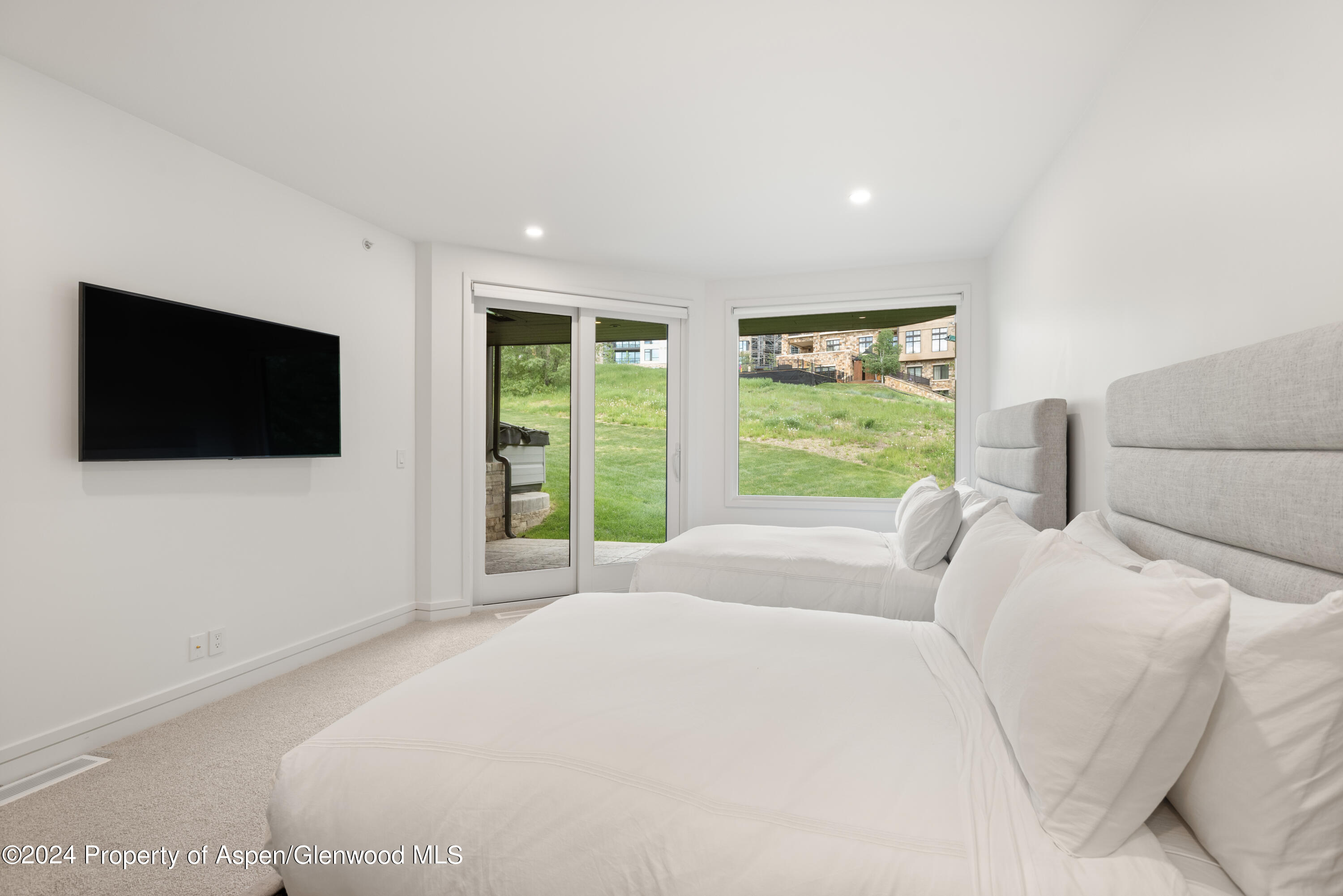 381 Ridge Road, C4 Property Photo 30