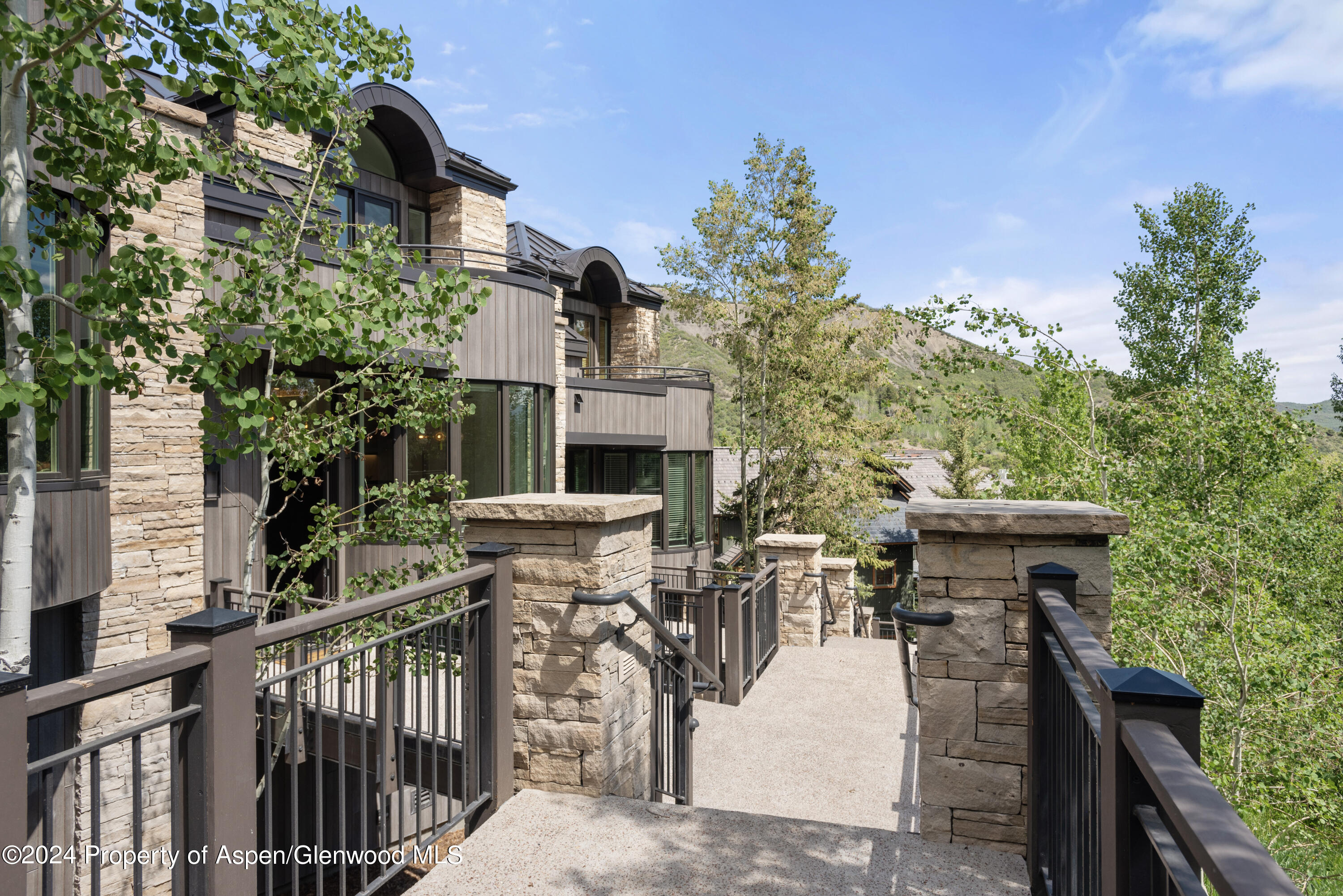 381 Ridge Road, C4 Property Photo 42