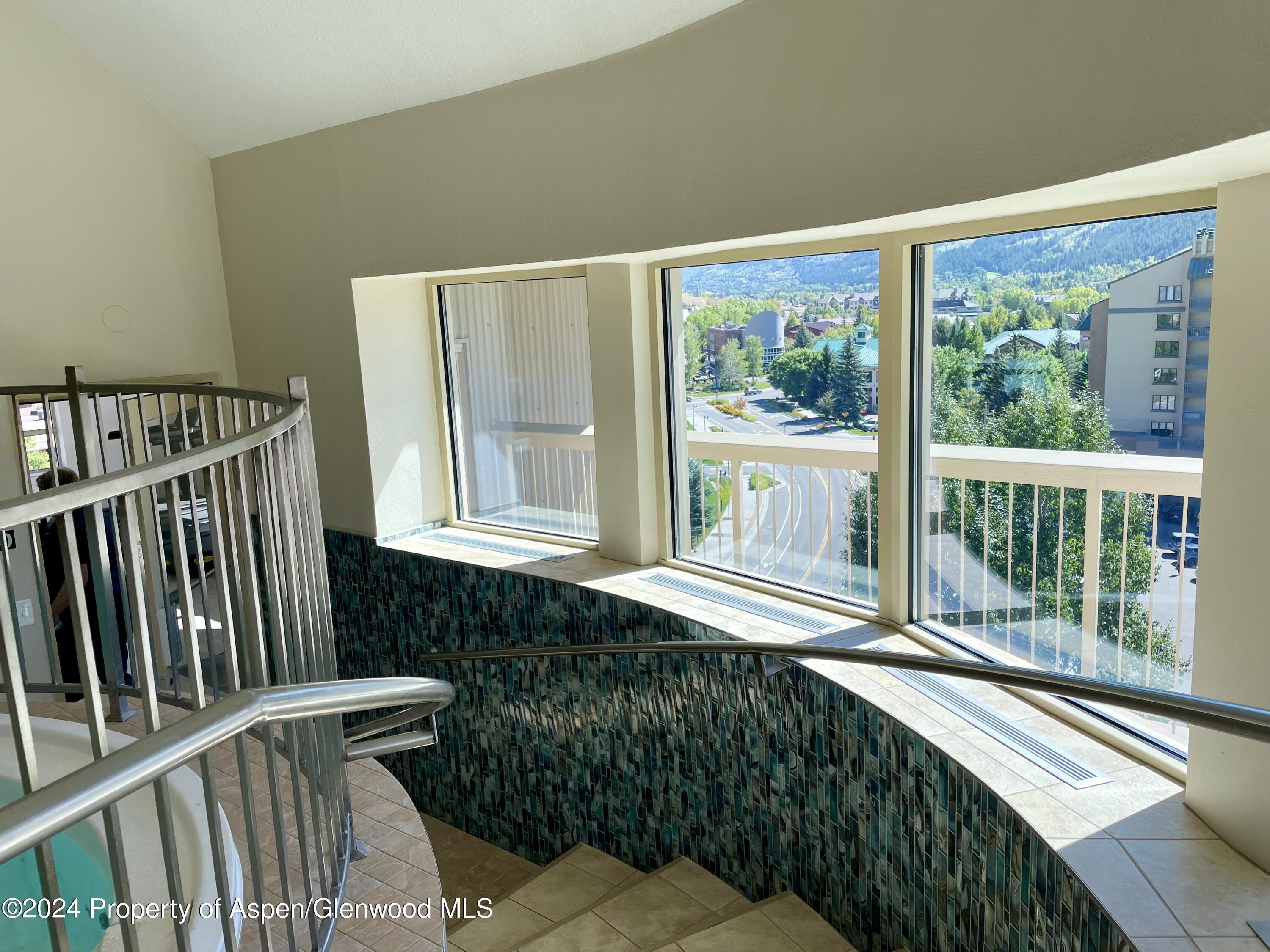 160 E Beaver Creek Boulevard Property Photo 38