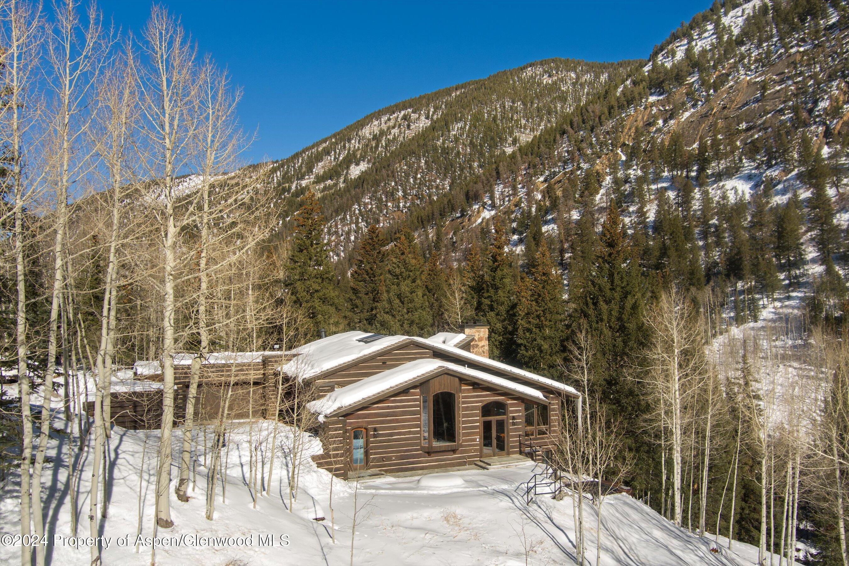 9888 Castle Creek Road Property Photo 6