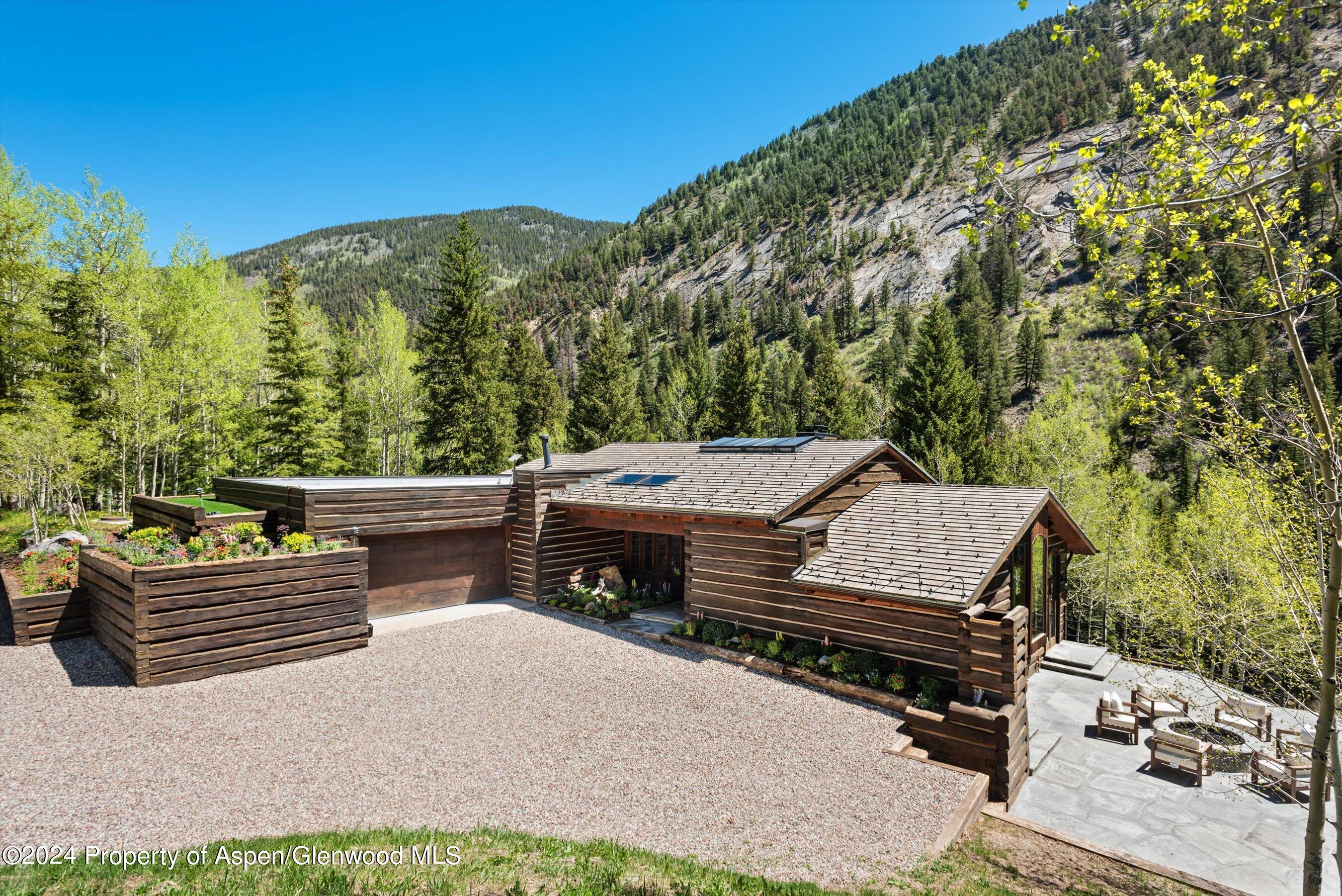9888 Castle Creek Road Property Photo 9