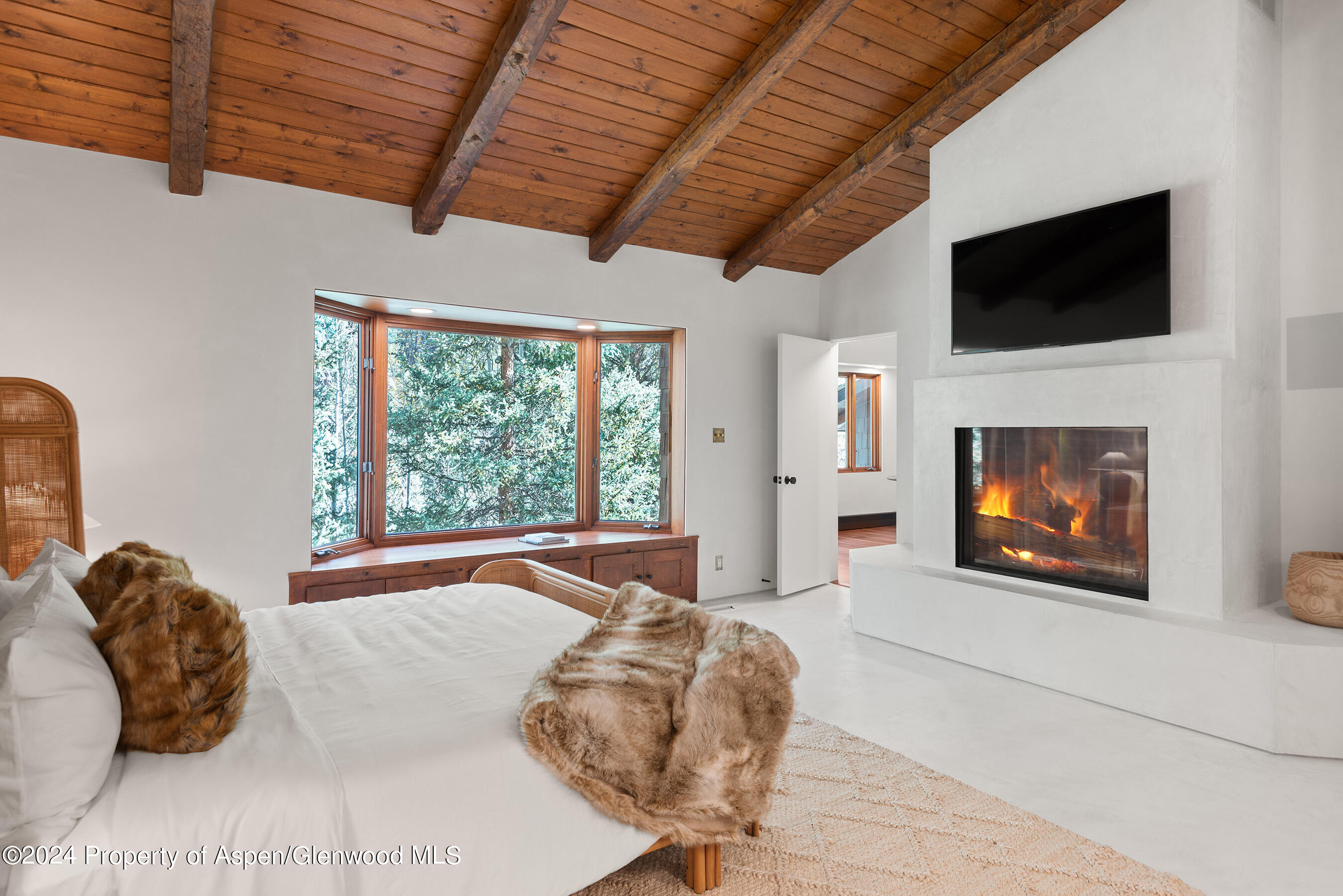 9888 Castle Creek Road Property Photo 22