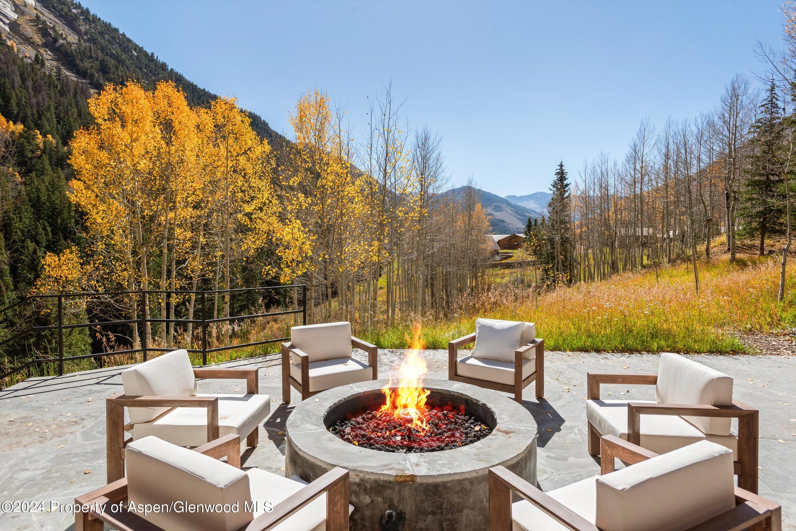 9888 Castle Creek Road Property Photo 39