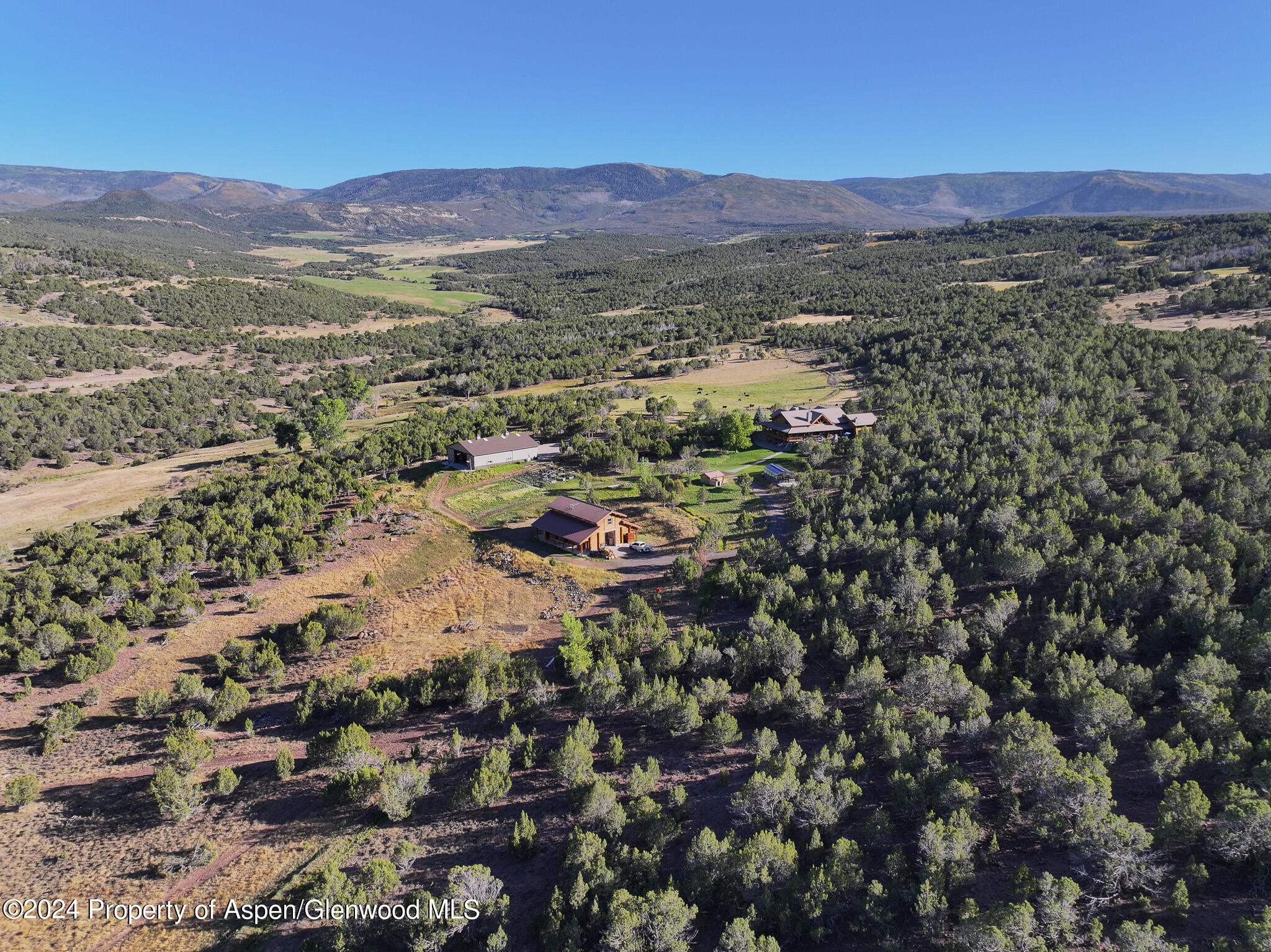 56106 Me Road Property Photo 3
