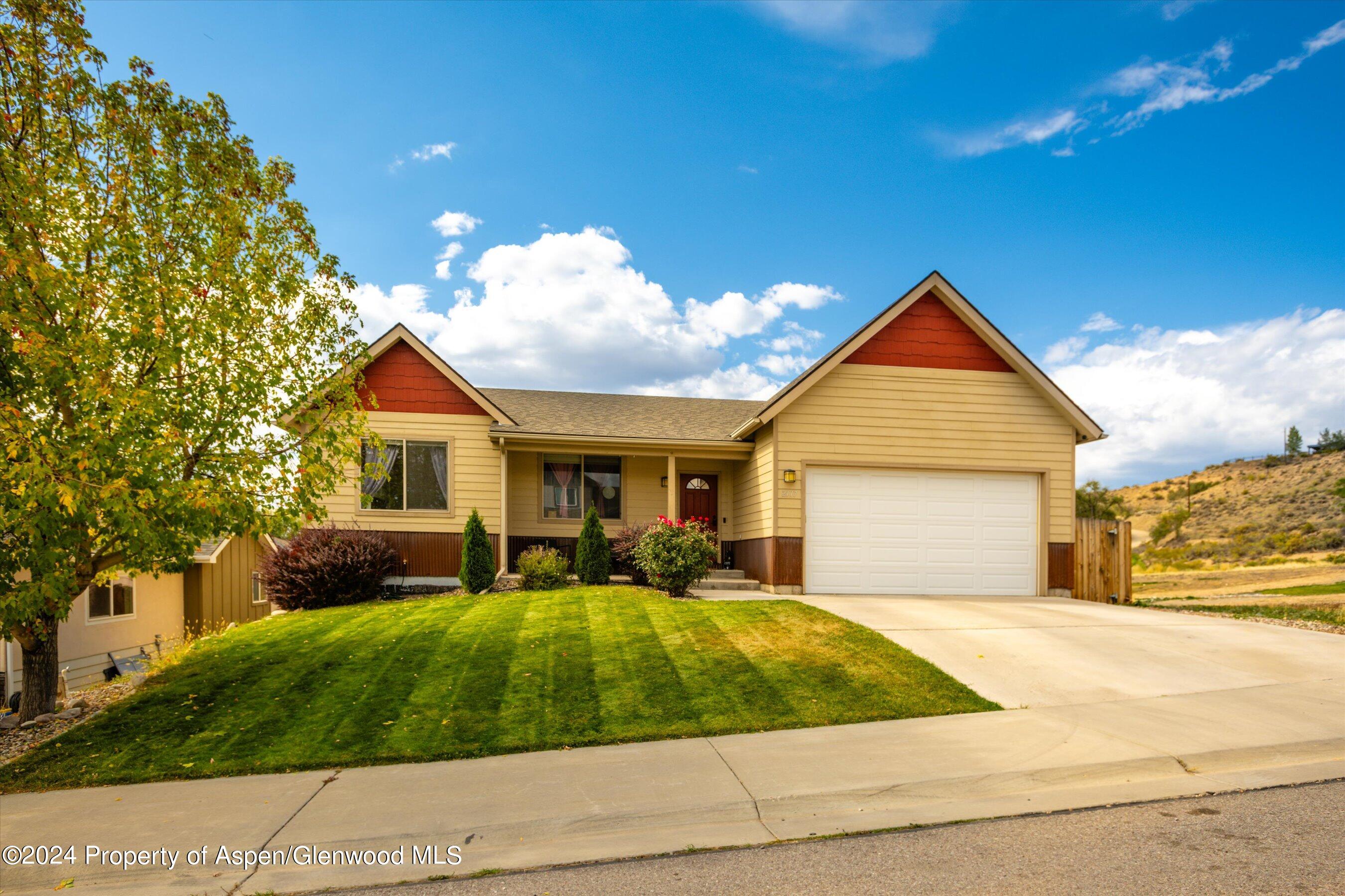 2117 Sorrel Lane Property Photo 2