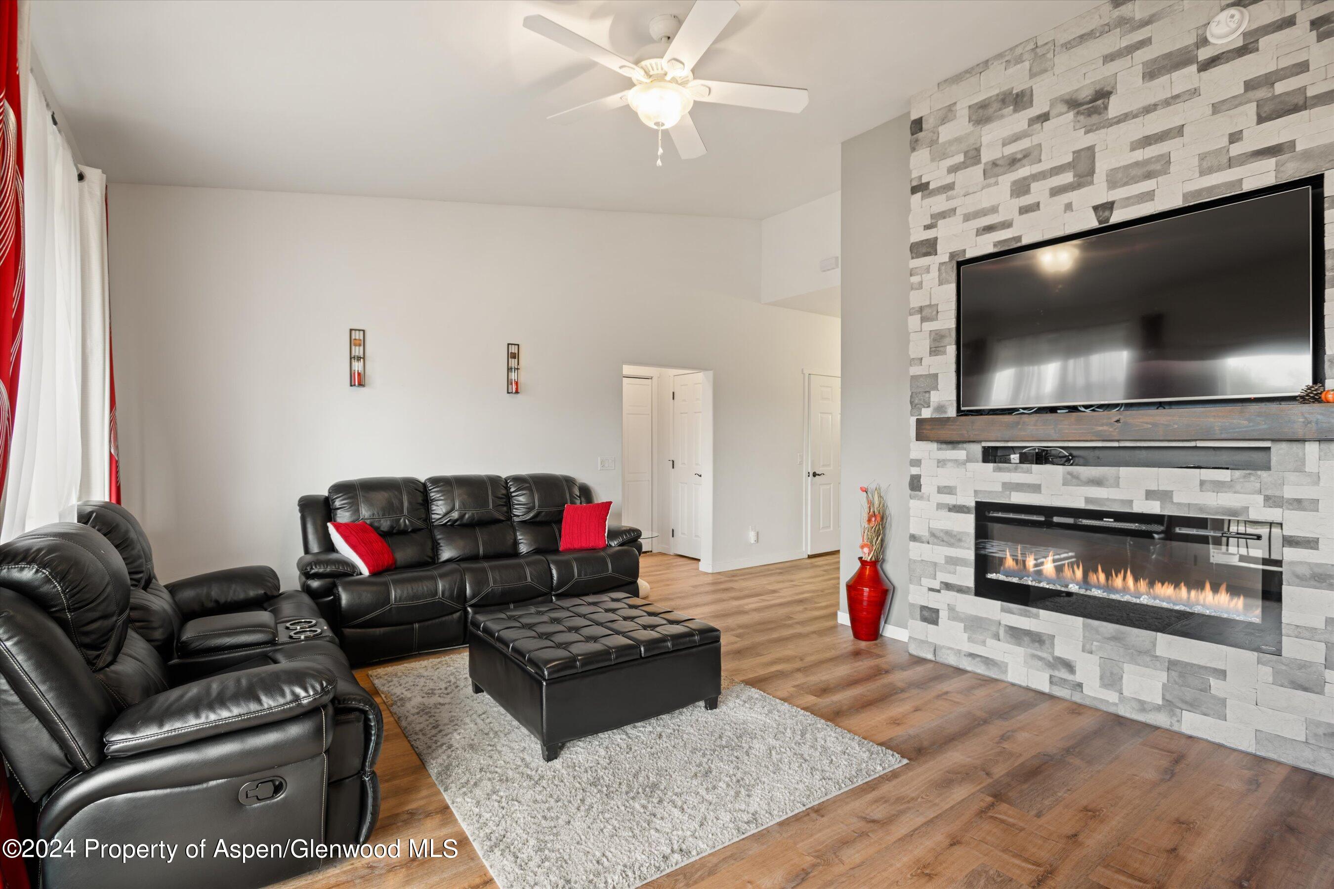 2117 Sorrel Lane Property Photo 7