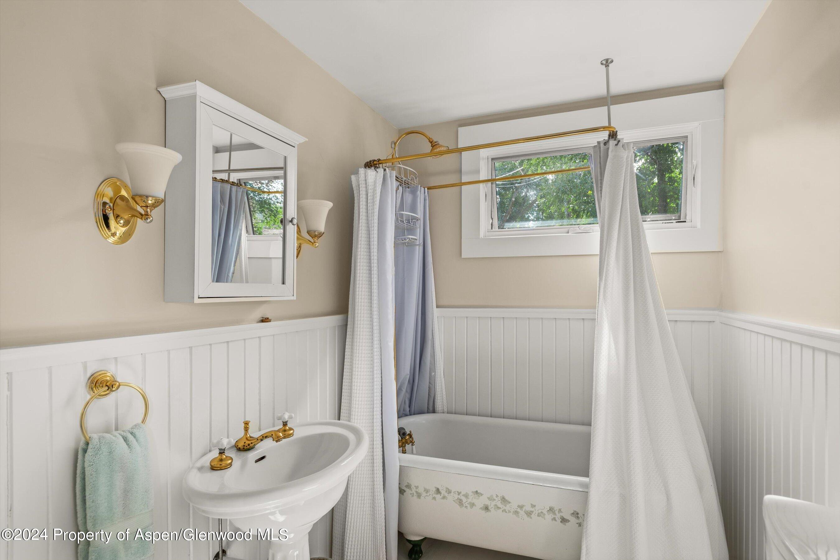 156 Garfield Avenue Property Photo 14