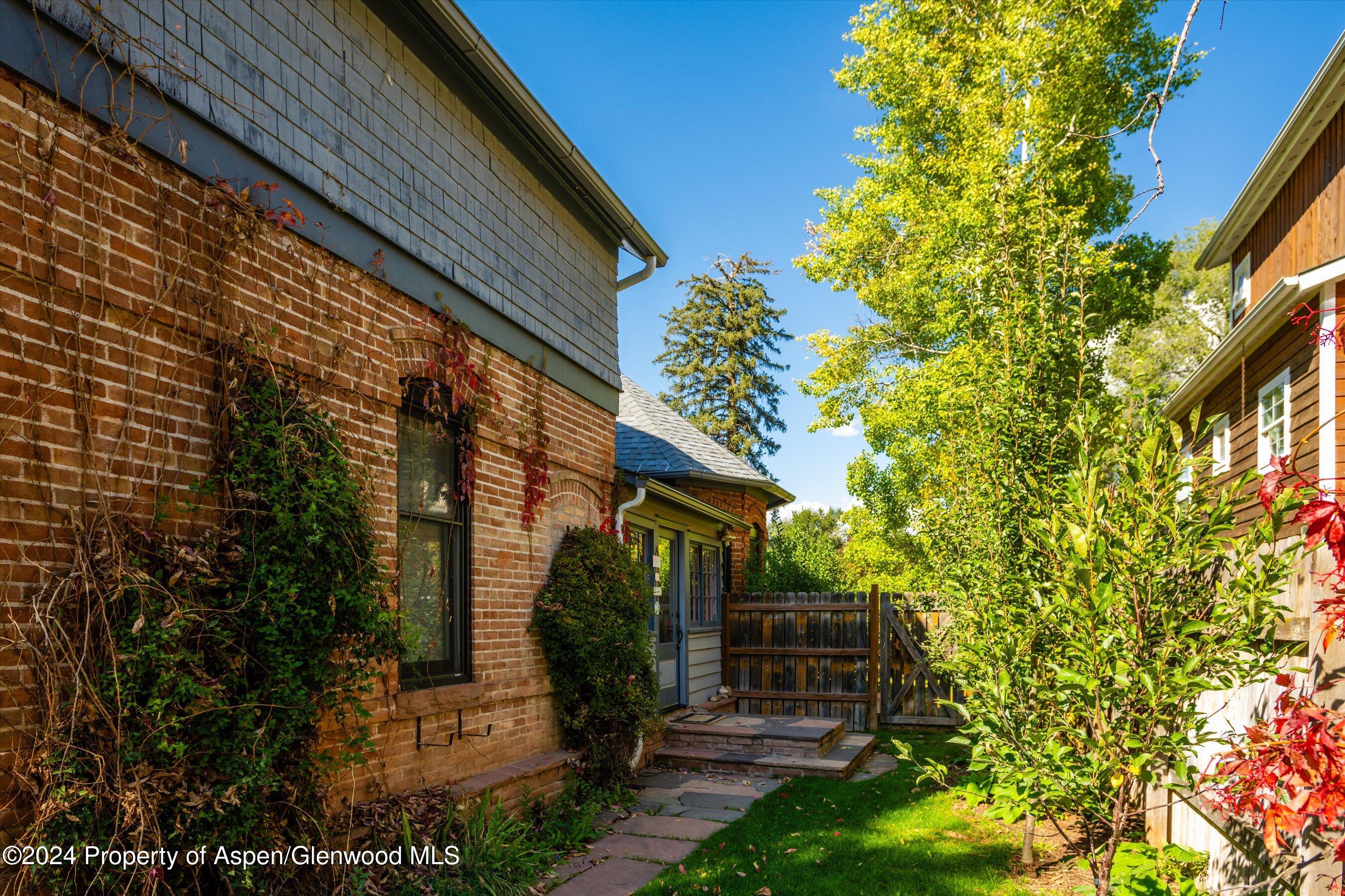 156 Garfield Avenue Property Photo 21