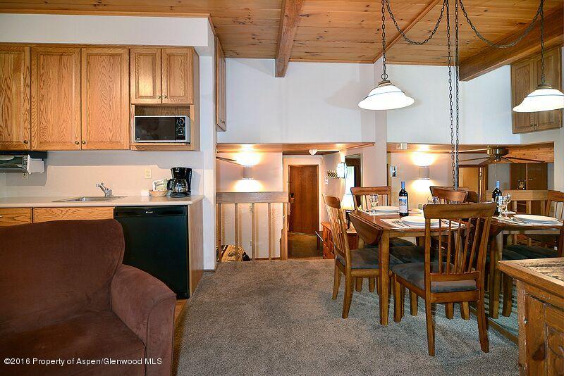301 E Hyman Avenue, #205 (wks 21 Property Photo 13